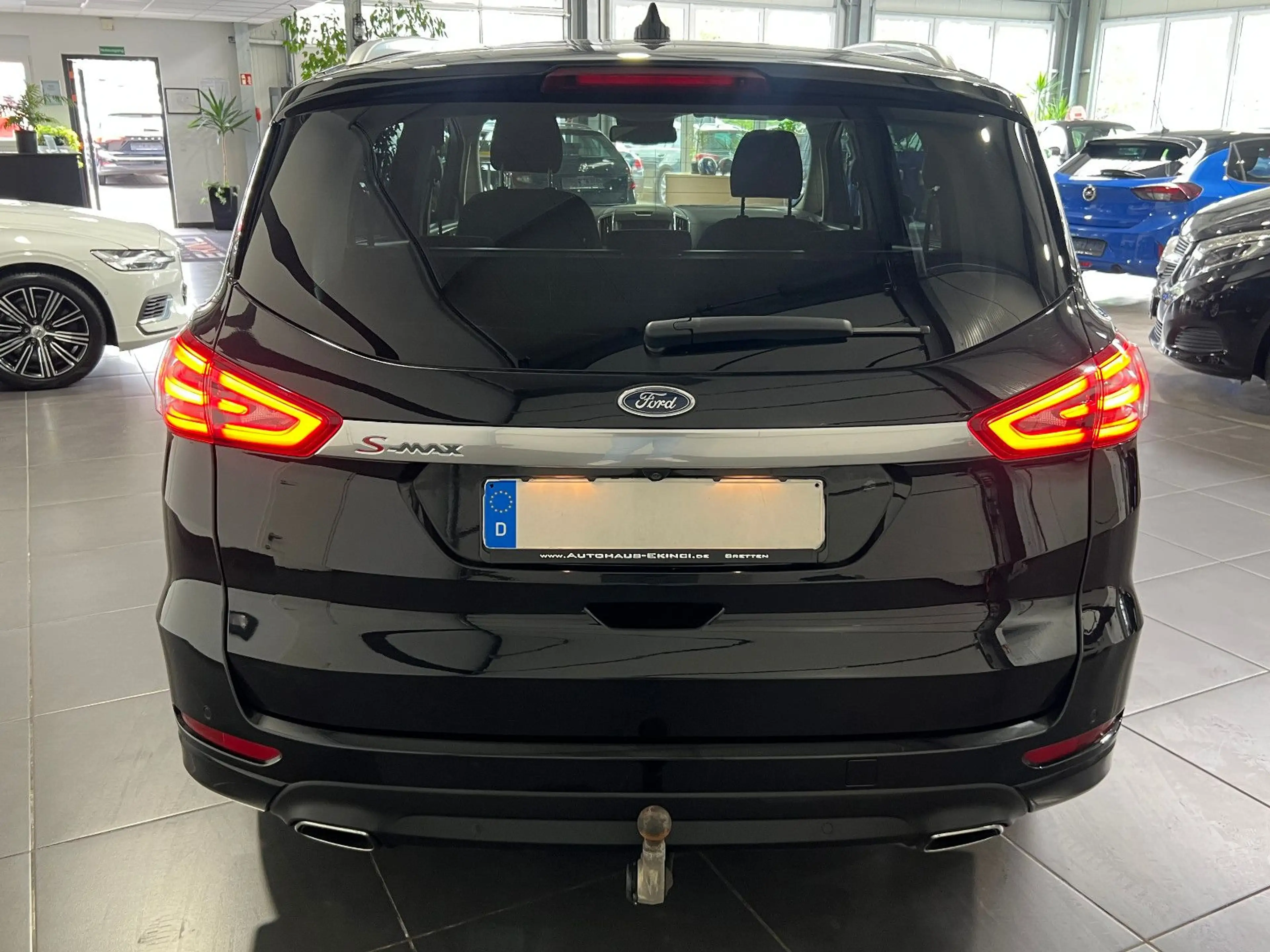 Ford S-Max 2.0 TDCi Automatik *Navi*Kamera*AHK*Temp* — photo 4
