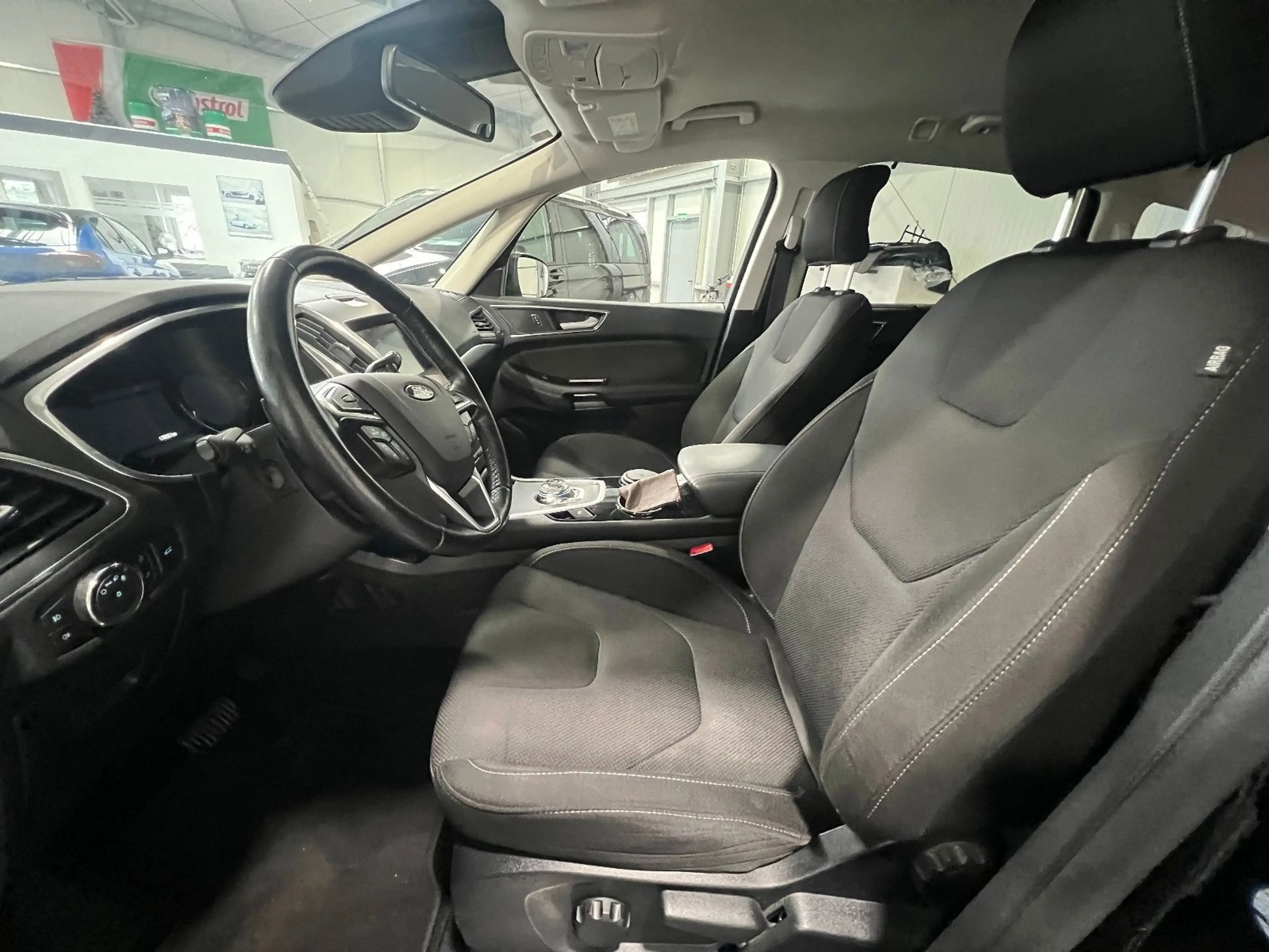 Ford S-Max 2.0 TDCi Automatik *Navi*Kamera*AHK*Temp* — photo 14