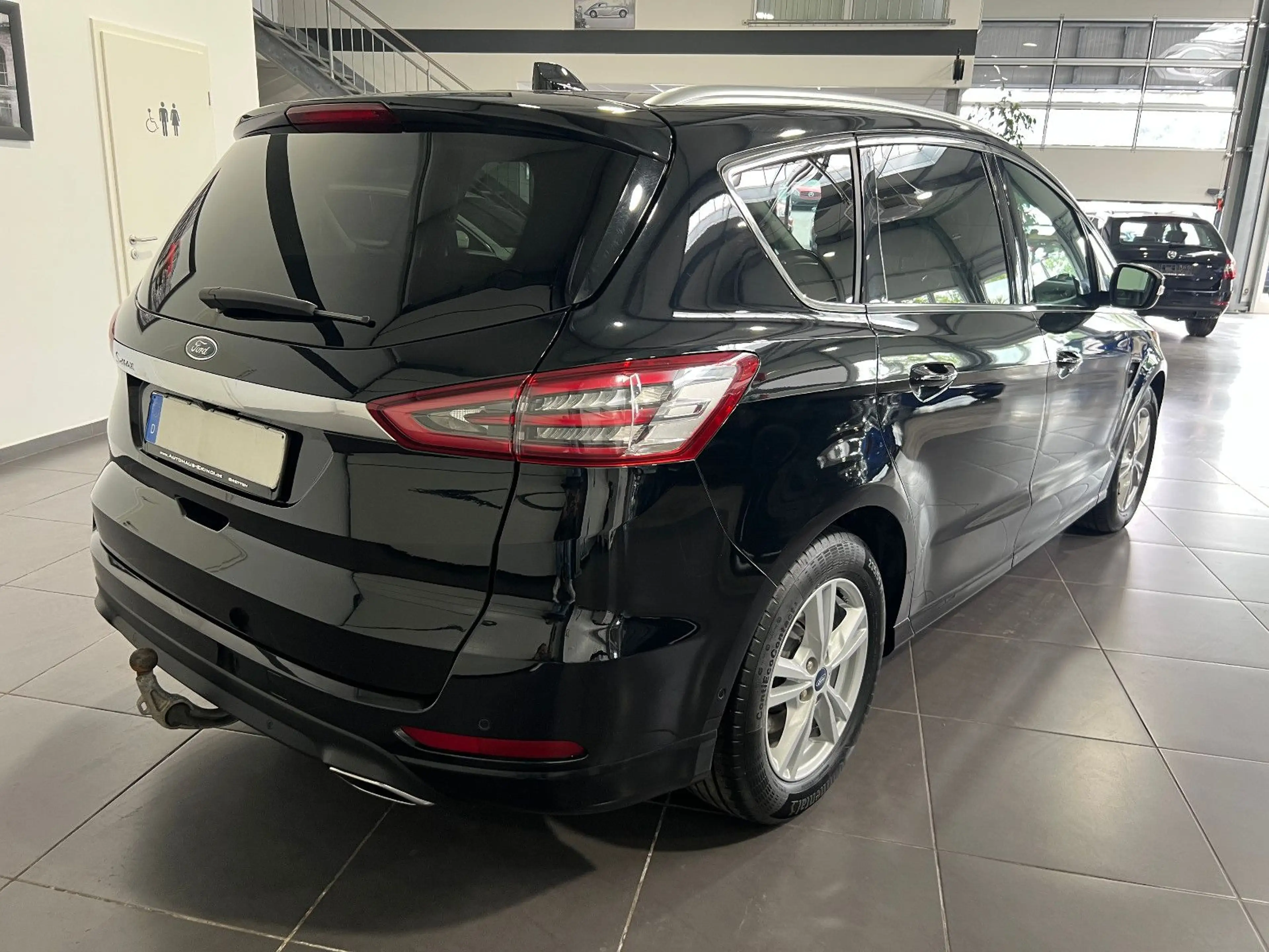 Ford S-Max 2.0 TDCi Automatik *Navi*Kamera*AHK*Temp* — photo 6