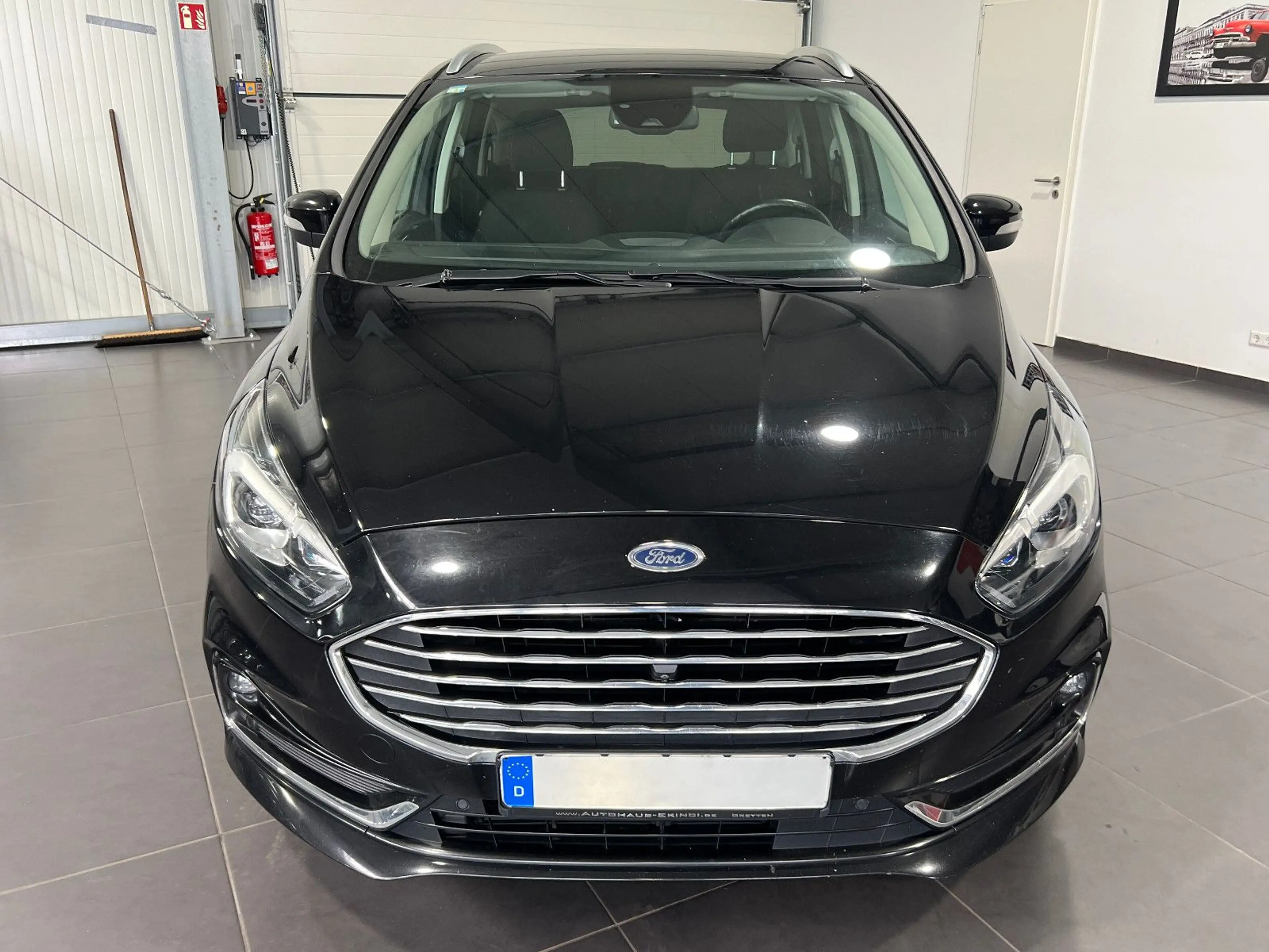 Ford S-Max 2.0 TDCi Automatik *Navi*Kamera*AHK*Temp* — photo 9