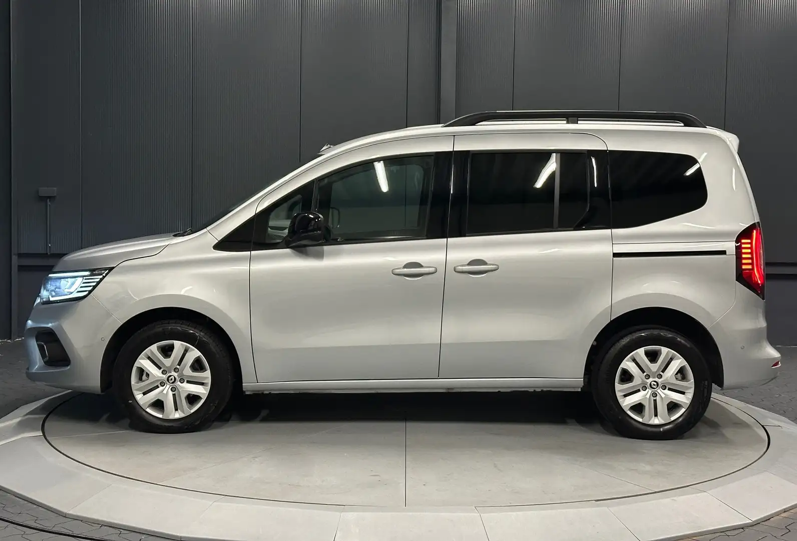 Renault Kangoo III 1.3 TCe 130 EDC ***ANGEBOT *** Silber - 2