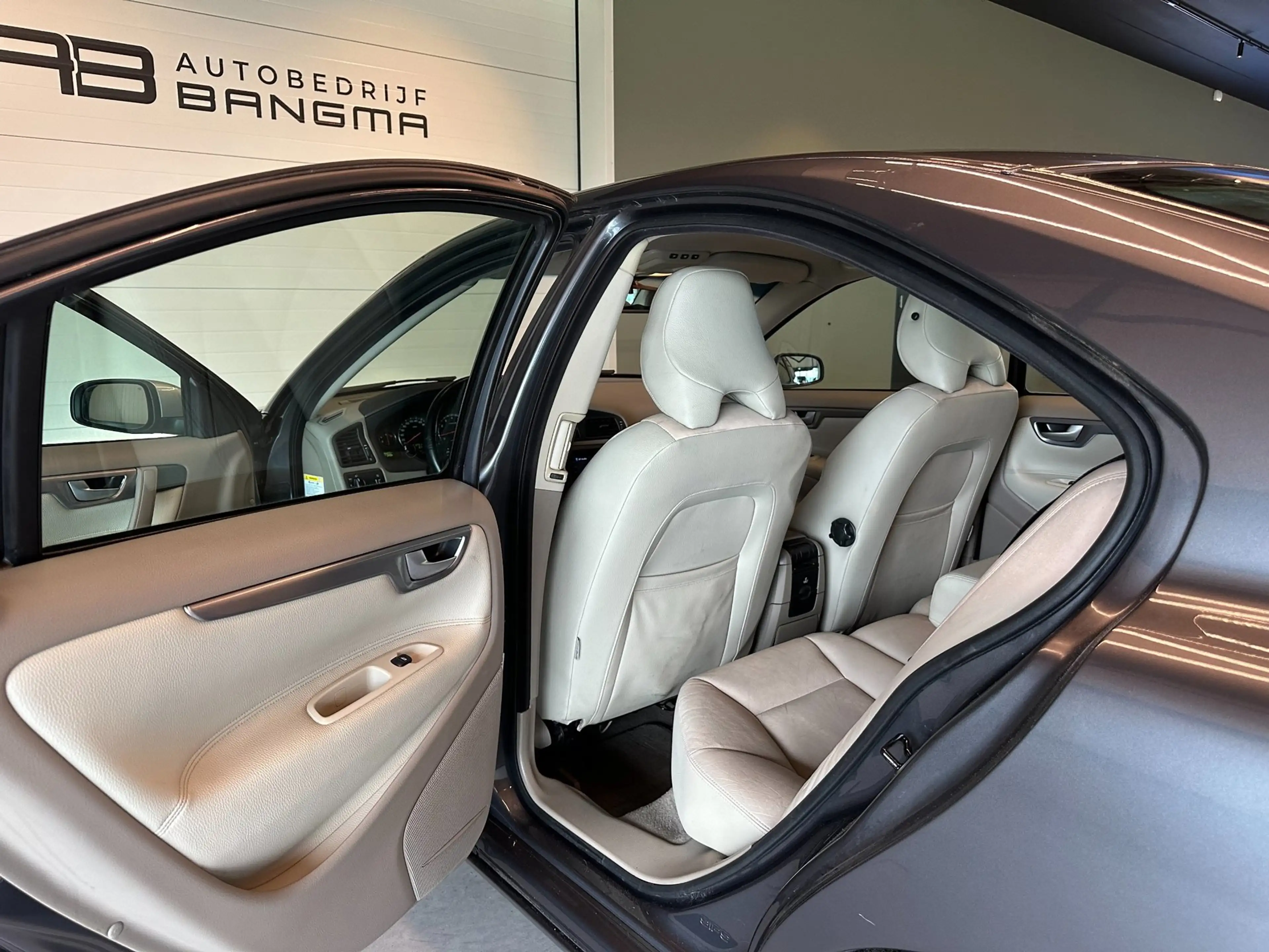 Volvo S60 2.5T AUTOMAAT SUMMUM-uitv|NAVIGATIE|CLIMA AIRCO|TR — photo 23