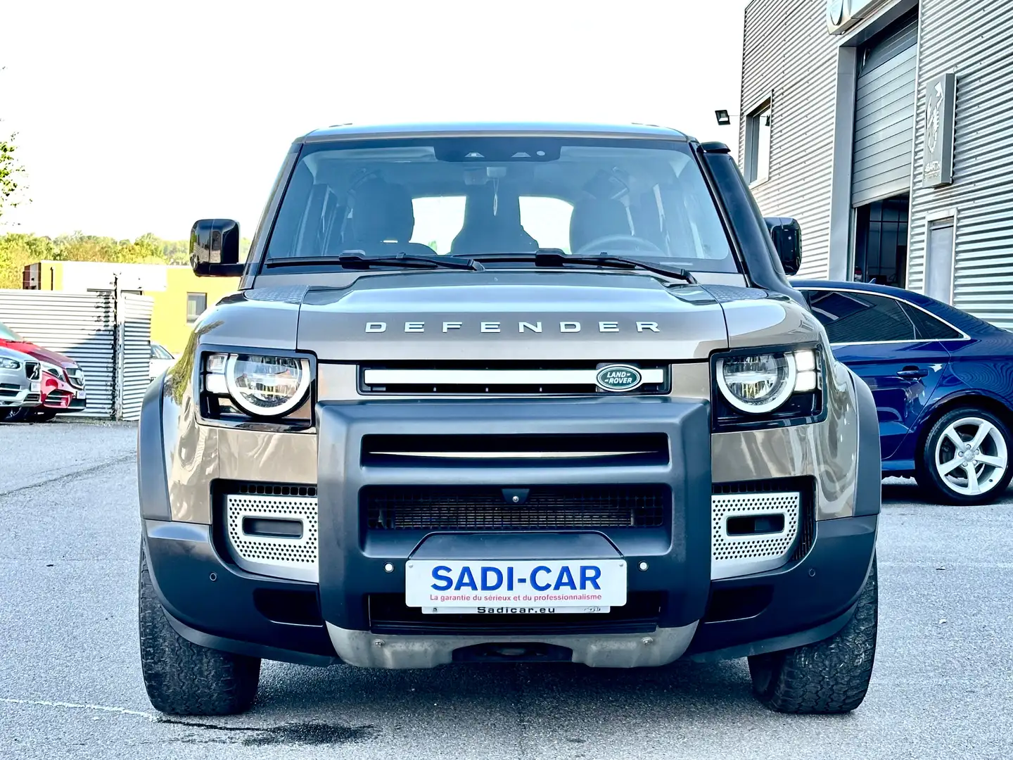Land Rover Defender 110 3.0 D MHEV D200 AWD 3PL UTILITAIRE - OFF ROAD Beige - 2