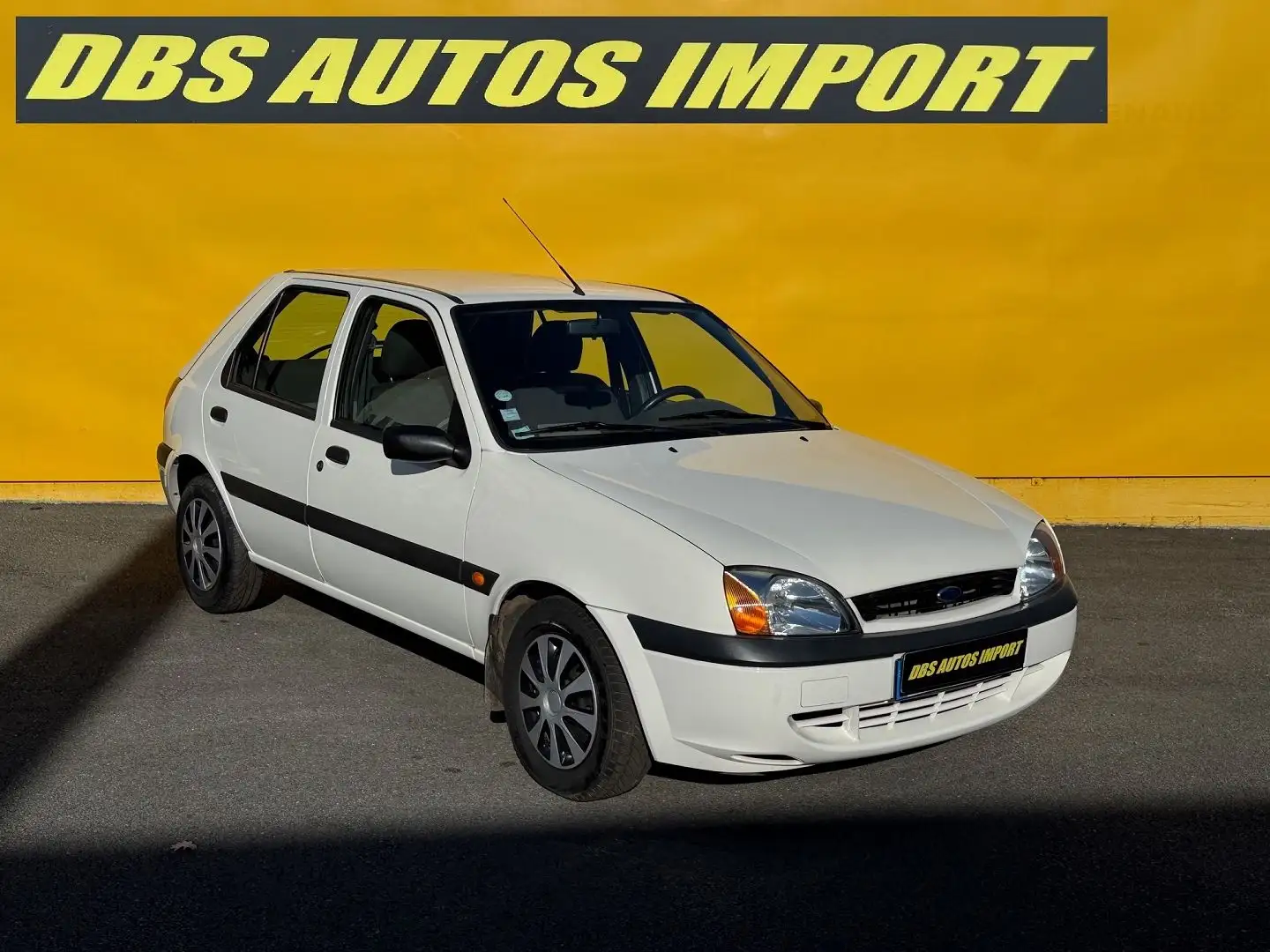 Ford Fiesta 1.8 D 60CH AMBIENTE 5P Bianco - 1