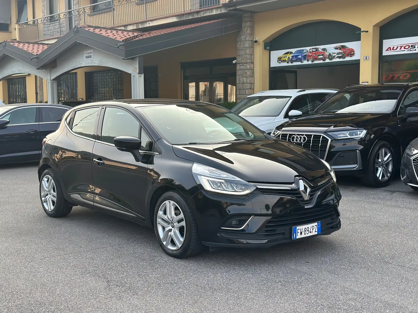 Renault Clio Clio 1.5 dci Moschino Intens 75cv Schwarz - 1