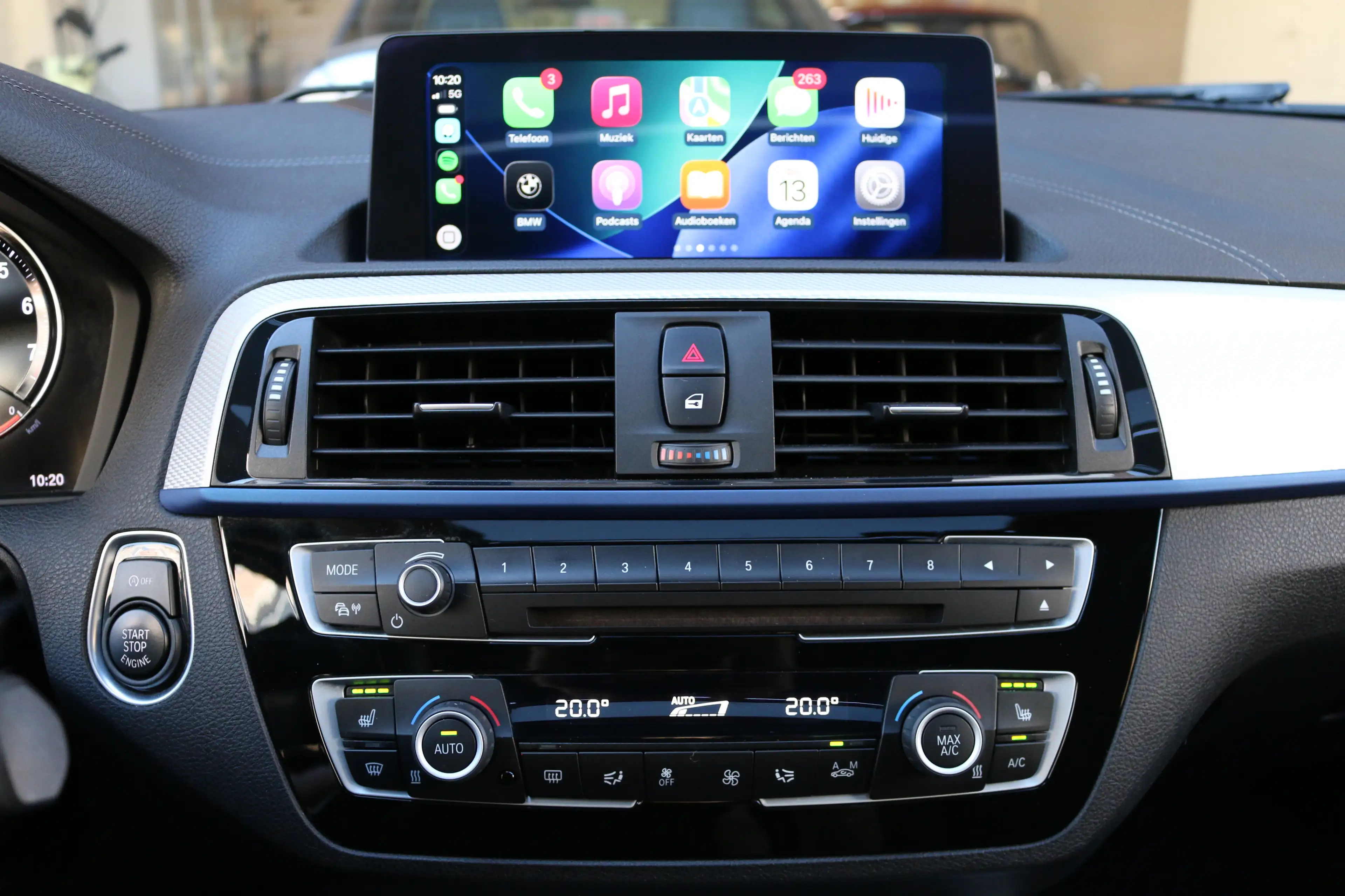 BMW 125 125i Executive — photo 14