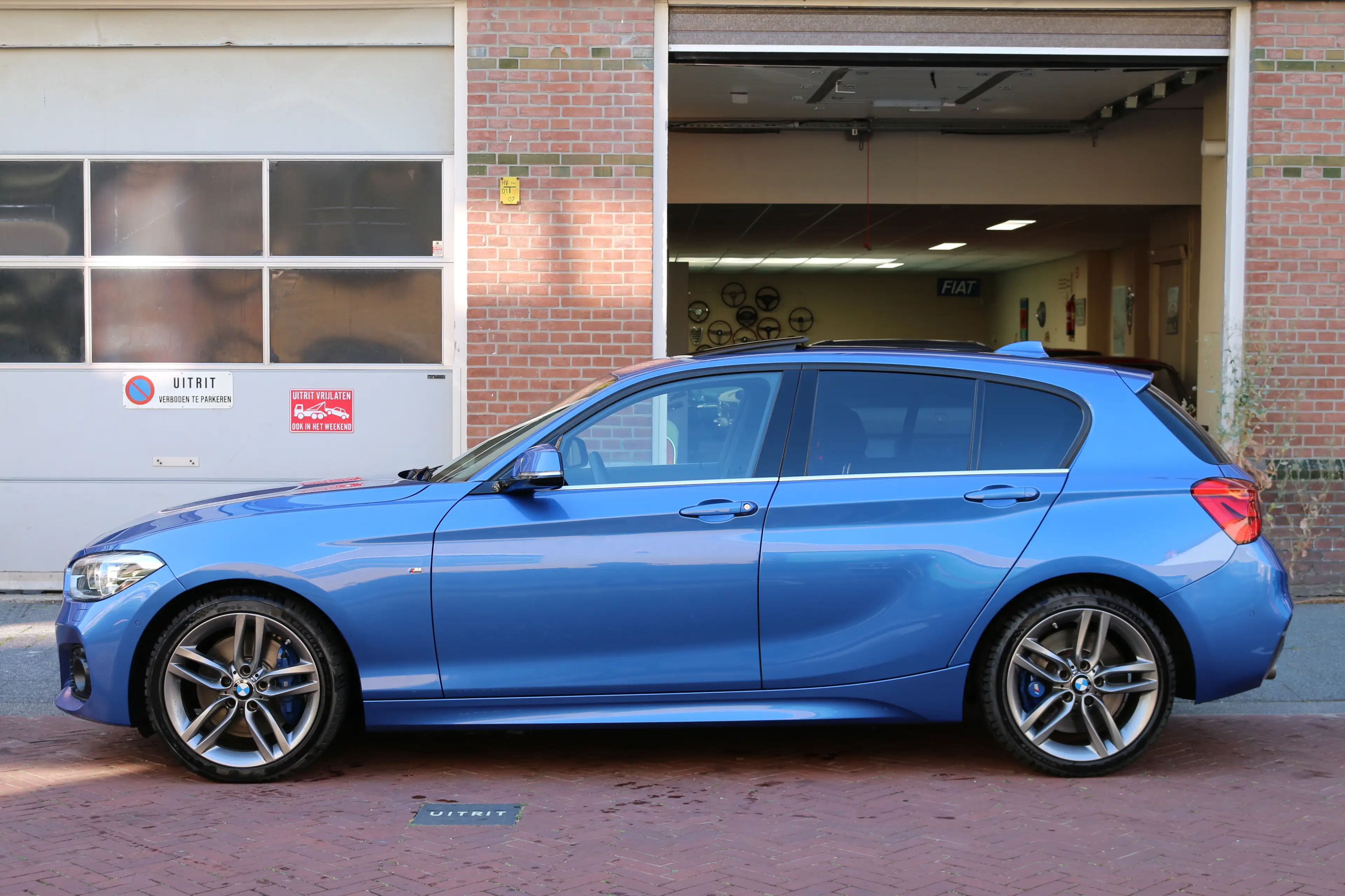 BMW 125 125i Executive — photo 4