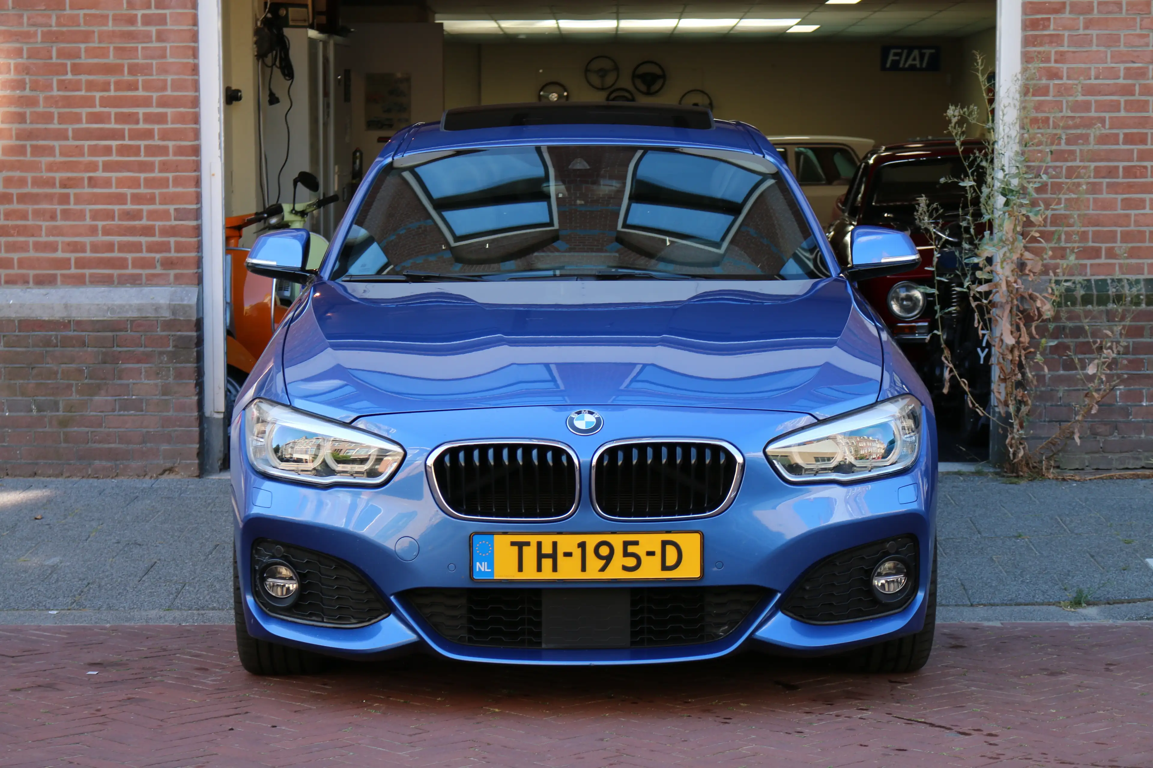 BMW 125 125i Executive — photo 11