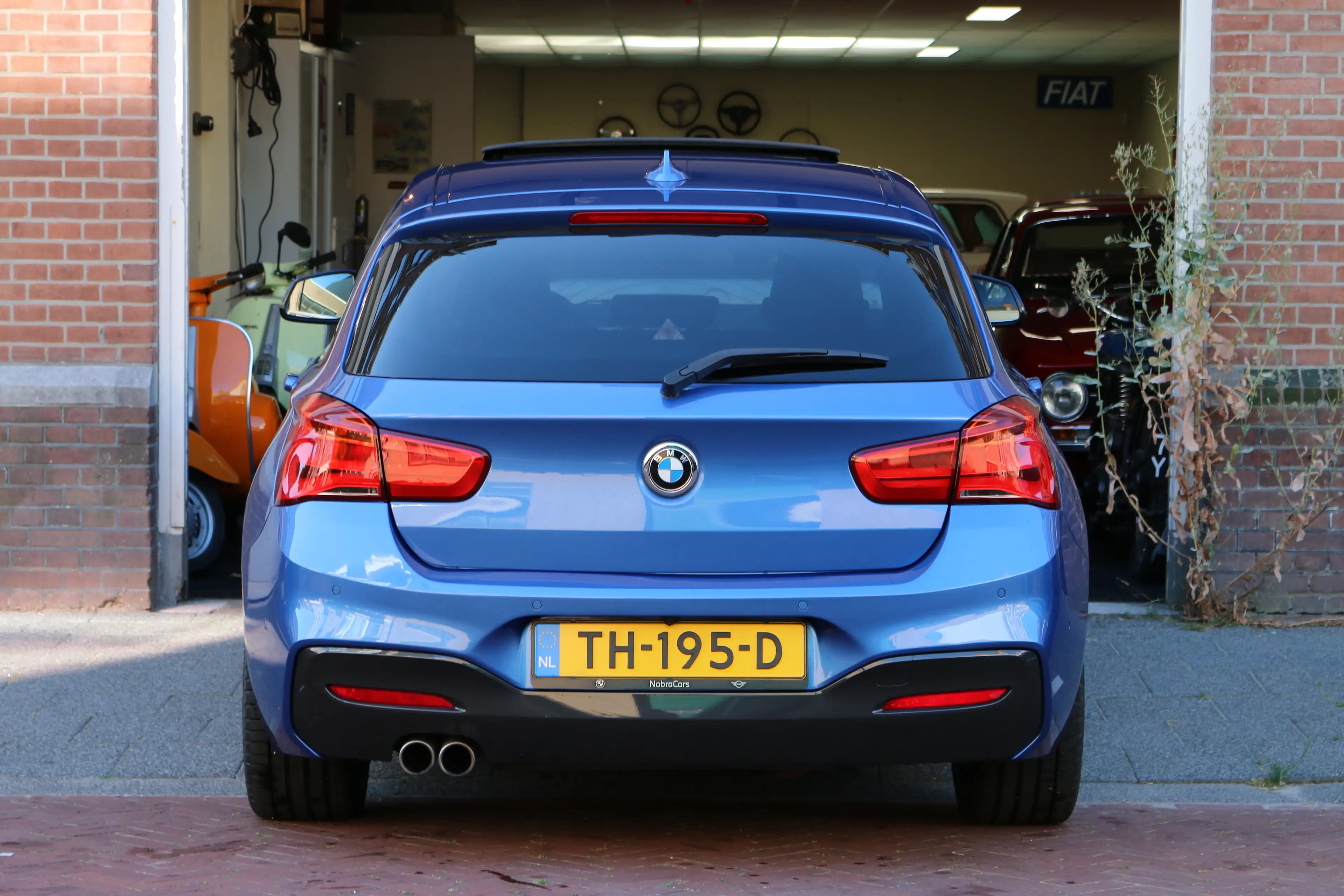 BMW 125 125i Executive — photo 7