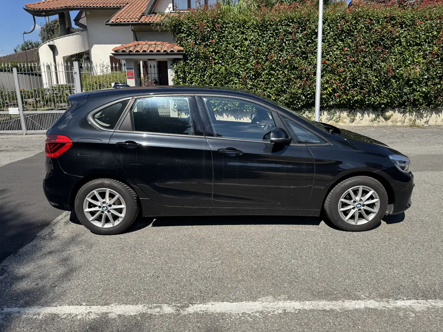 BMW 214 Serie 2 F45 2014 Active Tourer 214d Active Tourer Fekete - 2