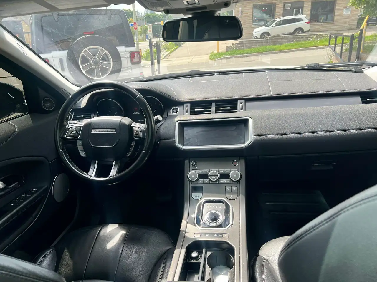 Land Rover Range Rover Evoque снимка Land Rover Range Rover Evoque