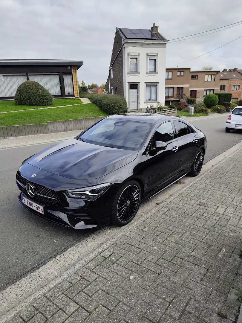 Mercedes-Benz CLA 180 CLA 180 AMG Line Zwart - 2