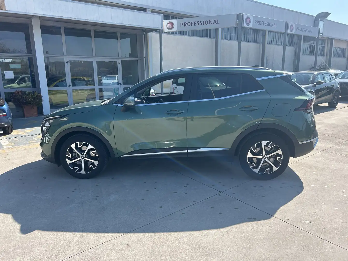 Kia Sportage KIA SPORTAGE  1.6 tgdi hev Style auto Verde - 2