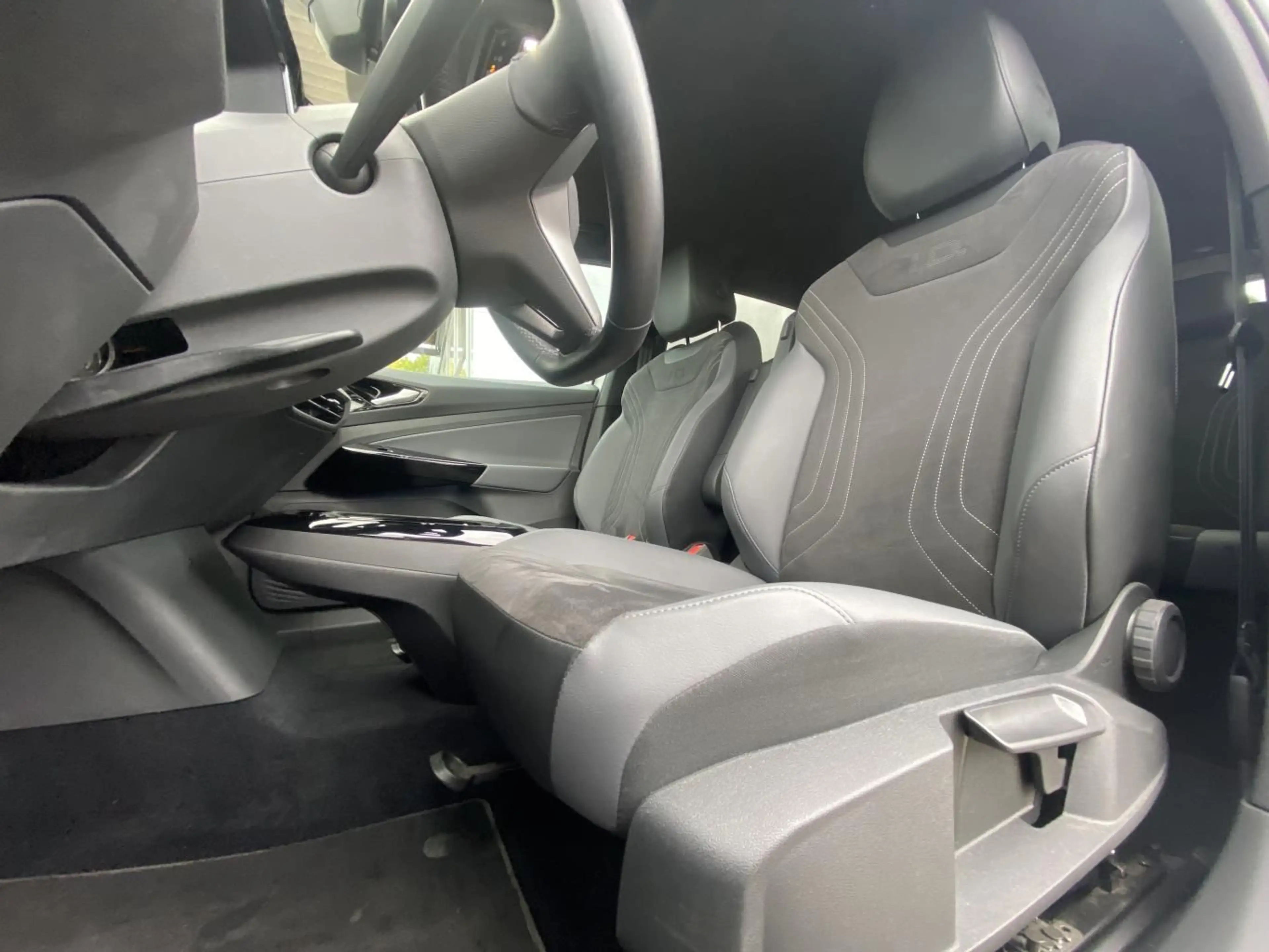Volkswagen ID.4 Pro Performance 20"+WÄRMEPUMPE+AHK+APP-CON — photo 9