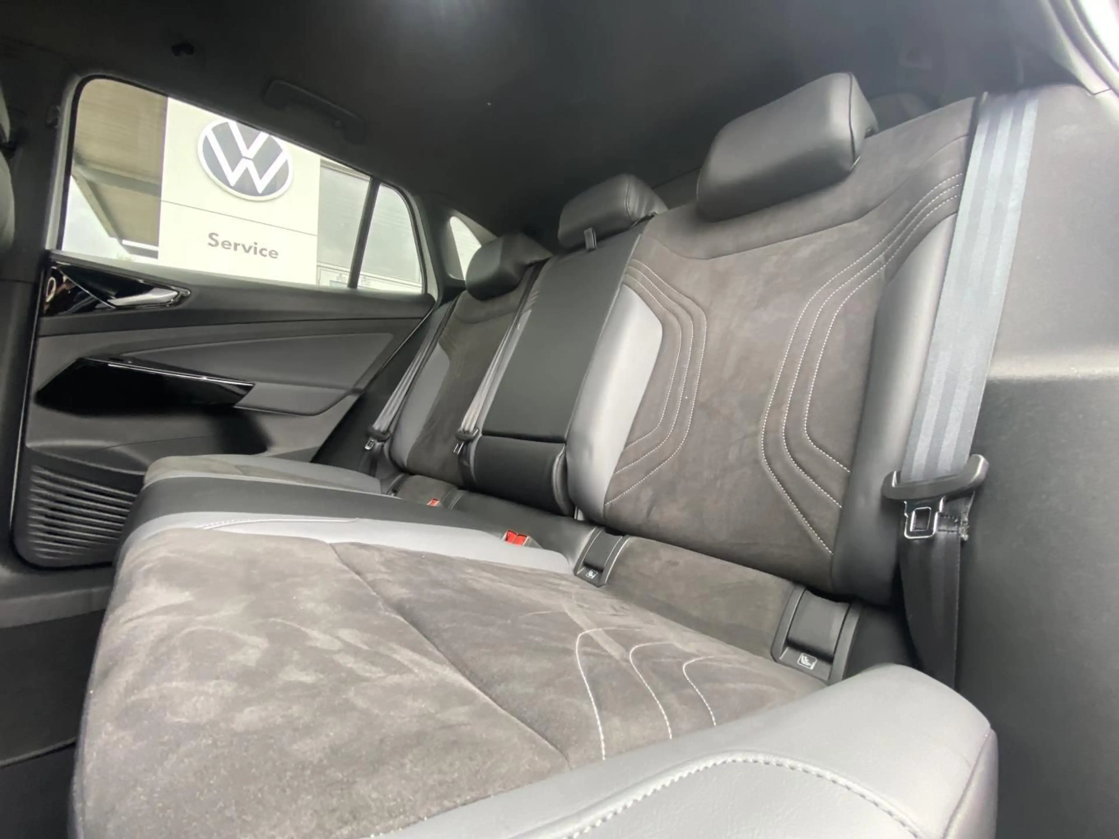 Volkswagen ID.4 Pro Performance 20"+WÄRMEPUMPE+AHK+APP-CON — photo 11
