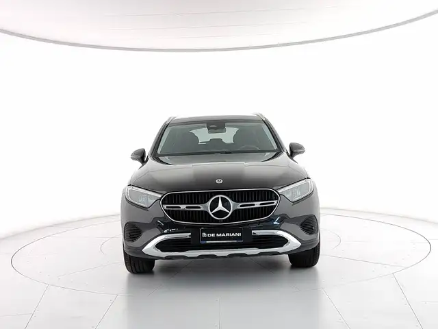 Mercedes-Benz GLC 200 view 8