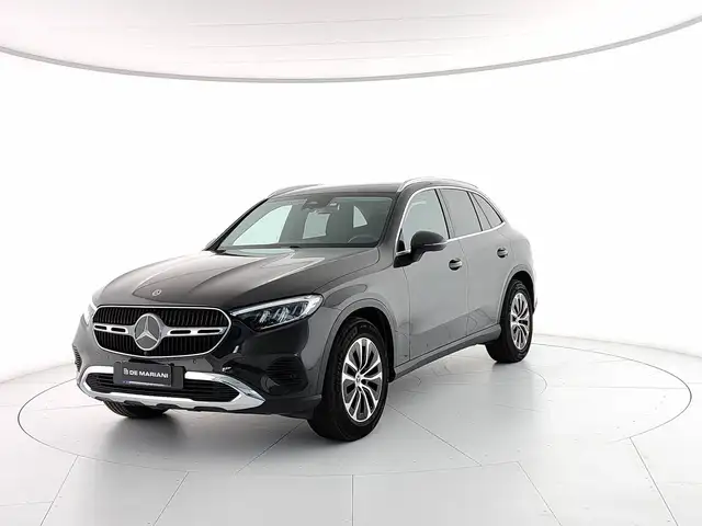 Mercedes-Benz GLC 200 main image