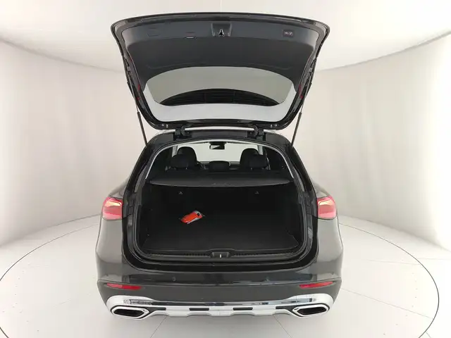 Mercedes-Benz GLC view 28