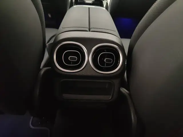 Mercedes-Benz GLC view 25