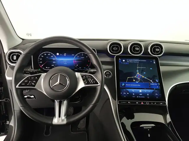 Mercedes-Benz GLC view 16
