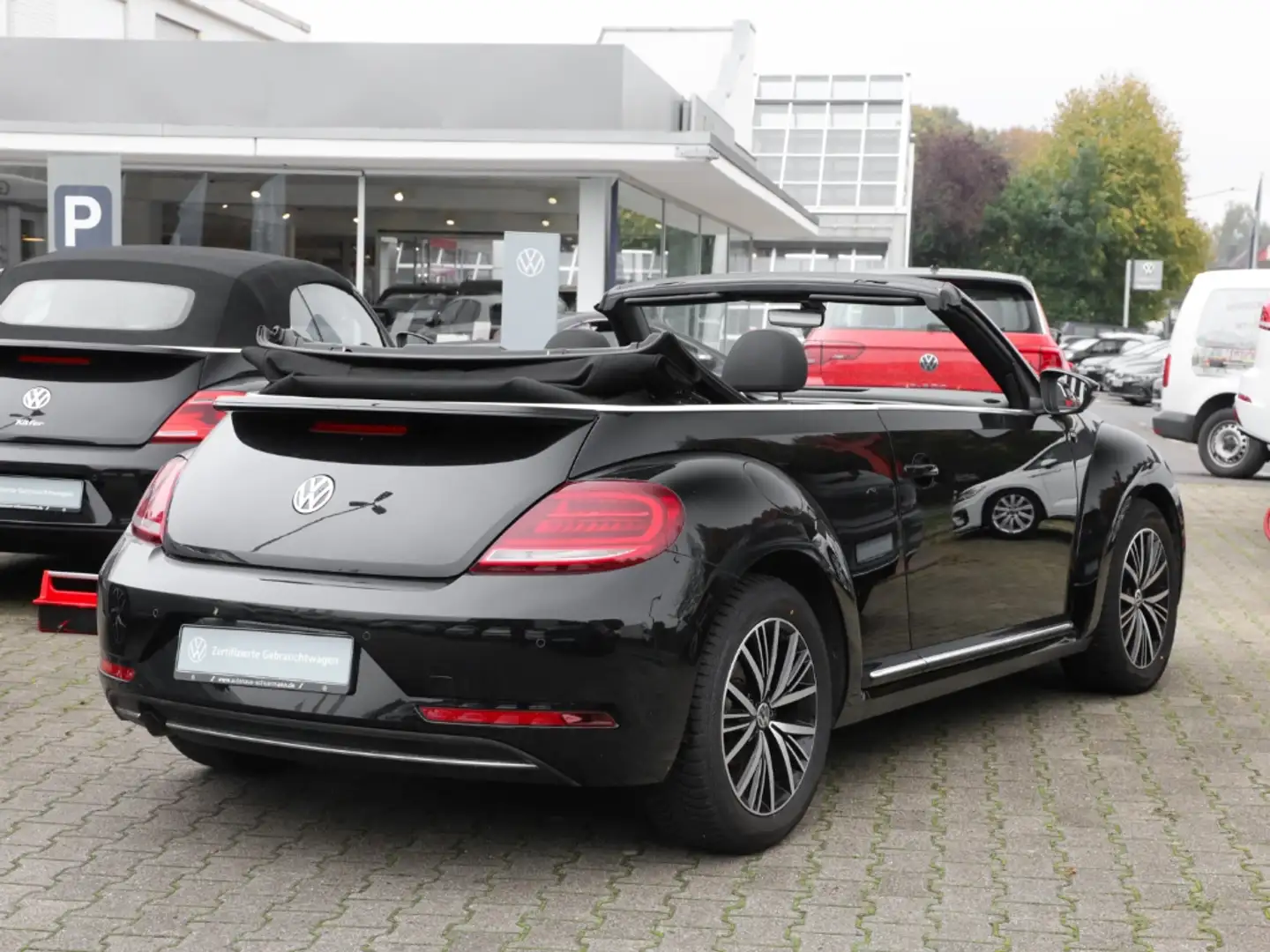 Volkswagen Beetle Cabriolet SOUND TSI NAVI ALLWETTER PDC SHZ Schwarz - 2
