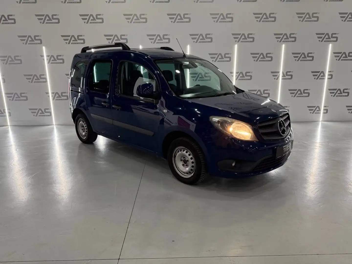 Mercedes-Benz Citan Tourer 108CDI Select Bleu - 2