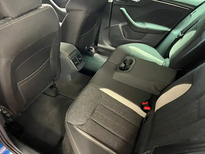 Škoda Kamiq 1.6 TDI Ambition 2020, foto 45