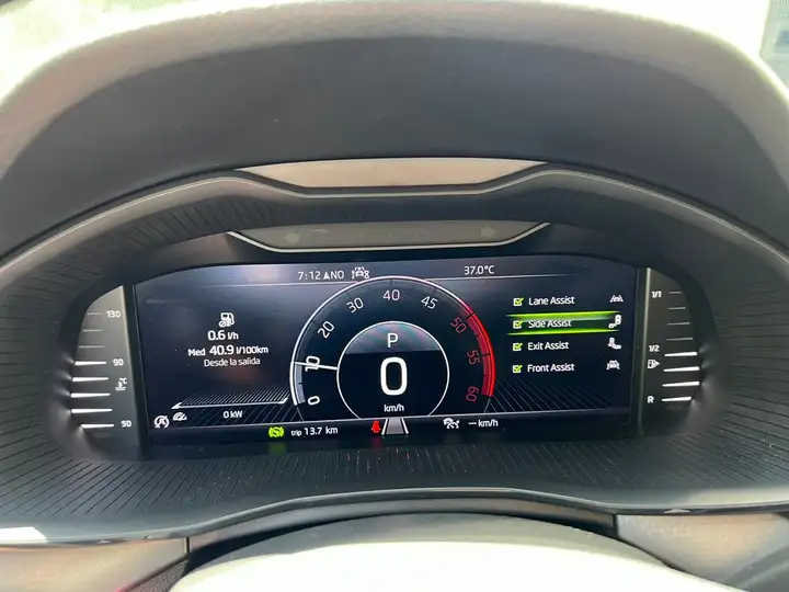 Škoda Kamiq 1.6 TDI Ambition 2020, foto 24