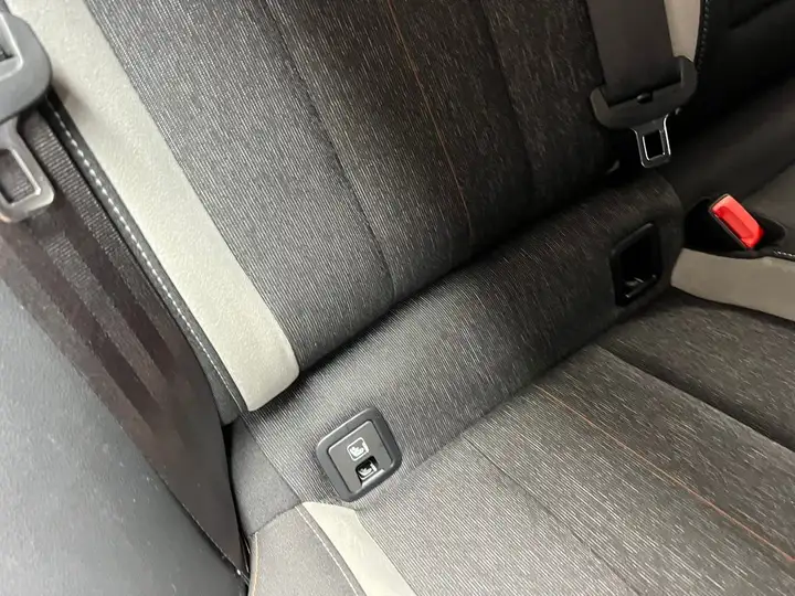 Škoda Kamiq 1.6 TDI Ambition 2020, foto 37