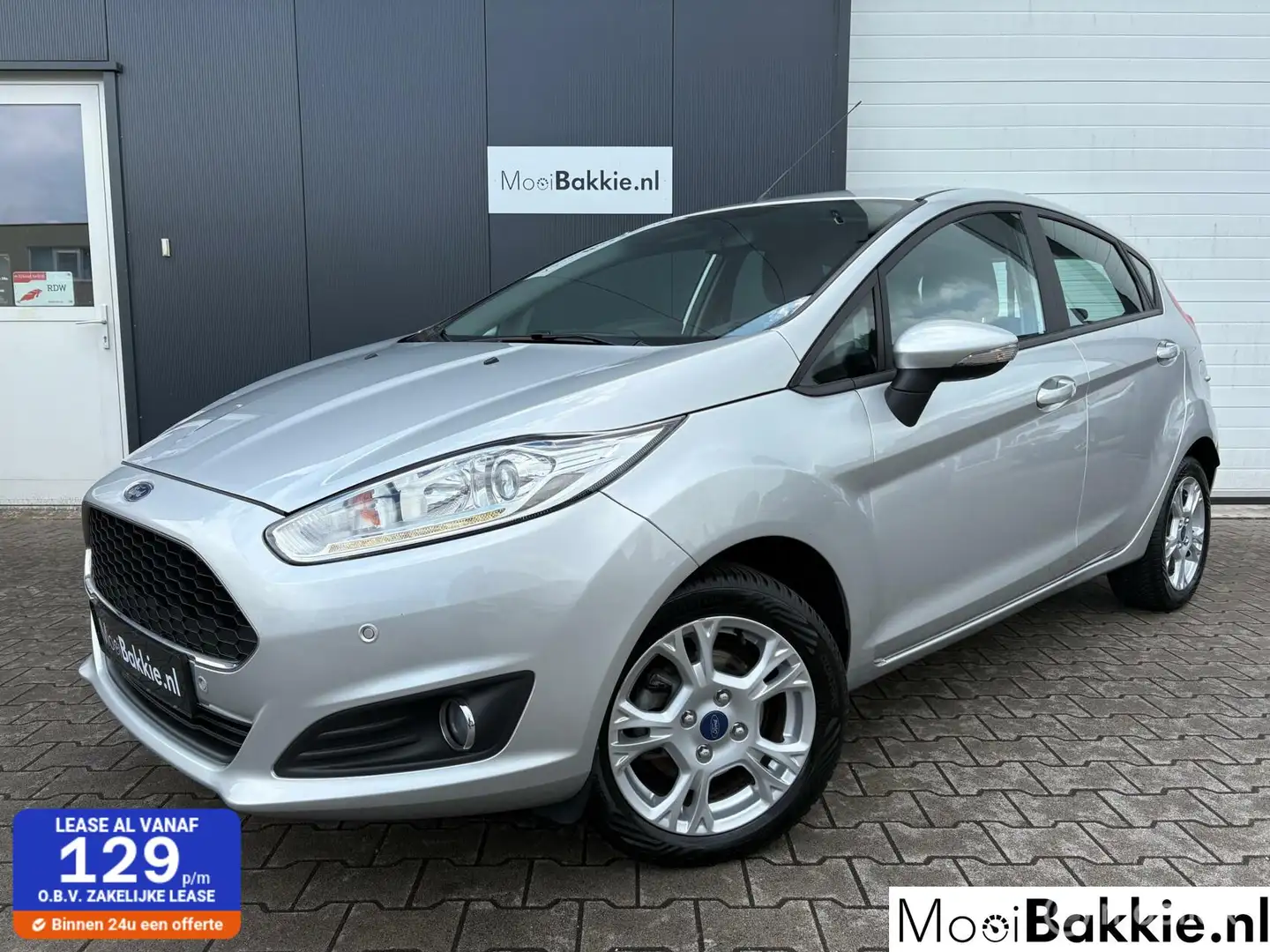 Ford Fiesta 1.0 Style 5-Drs / Navi / Cruise / All-seasons Gris - 1