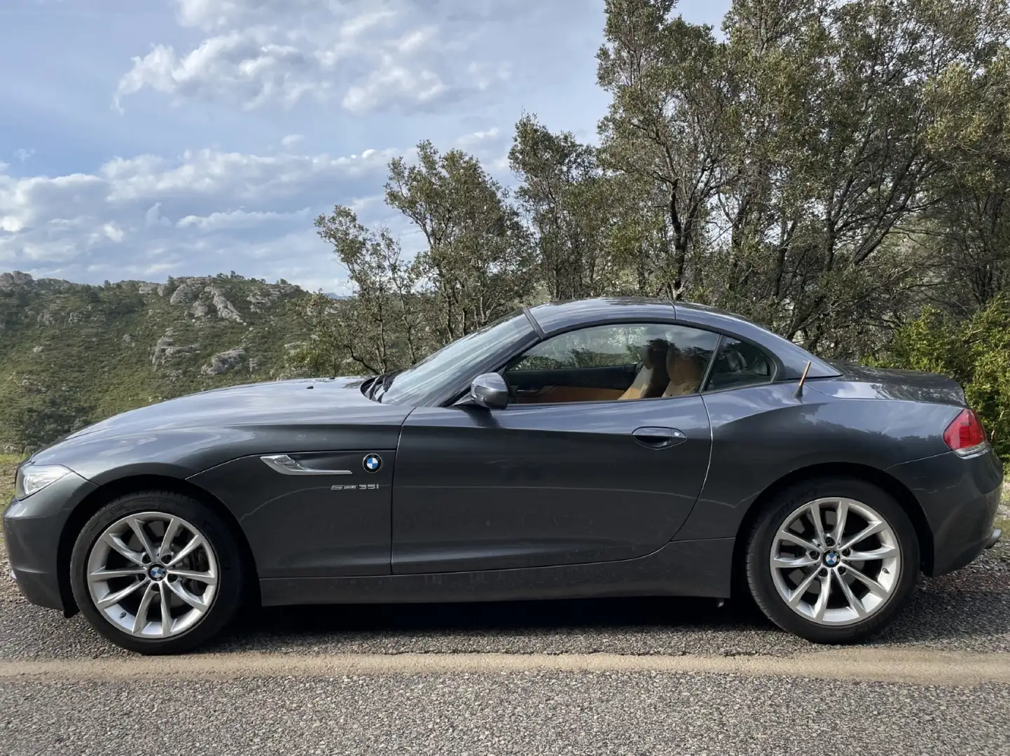 BMW Z4 sDrive35i - 1