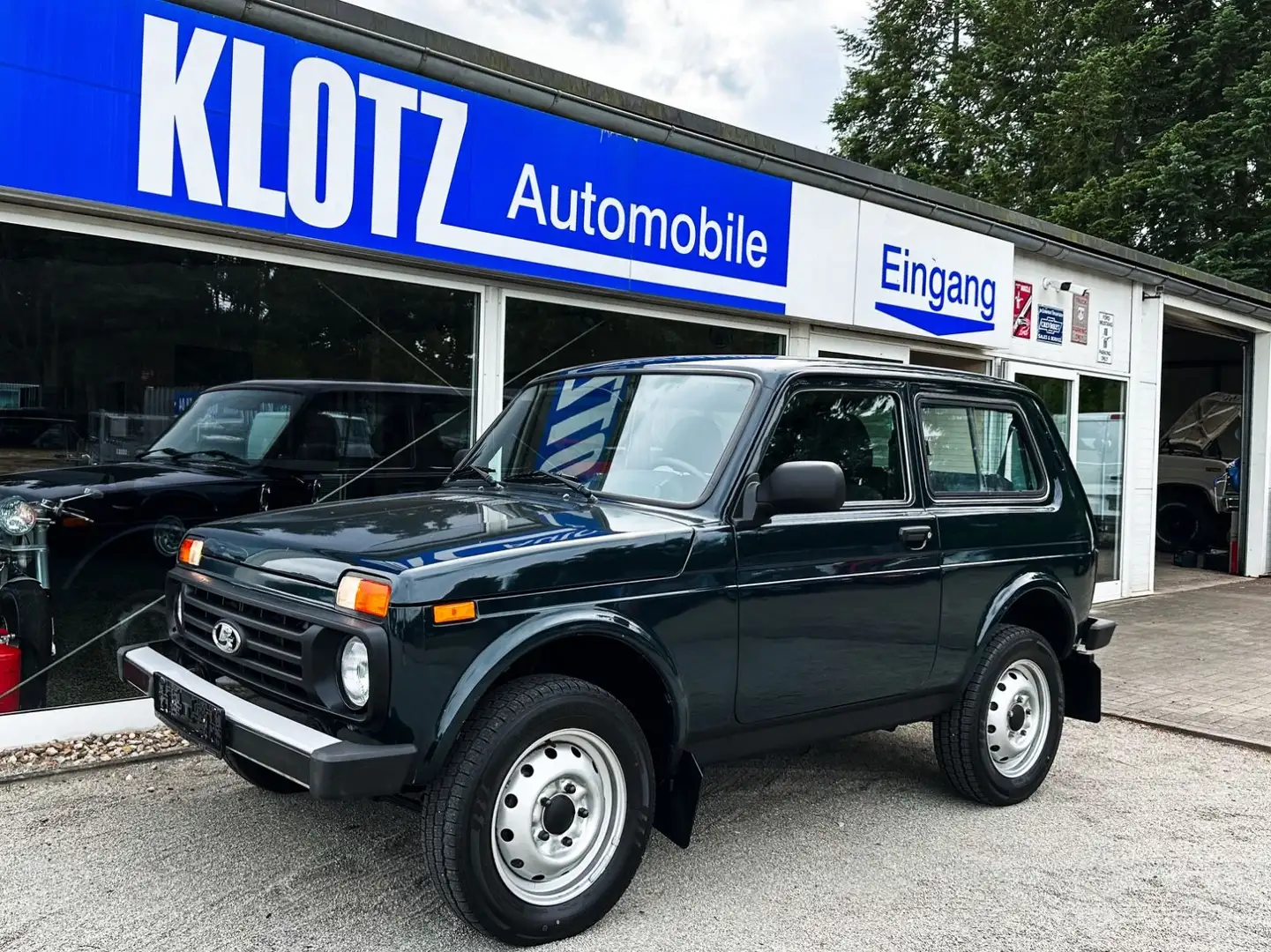 Lada Taiga Urban 4x4 Verde - 1