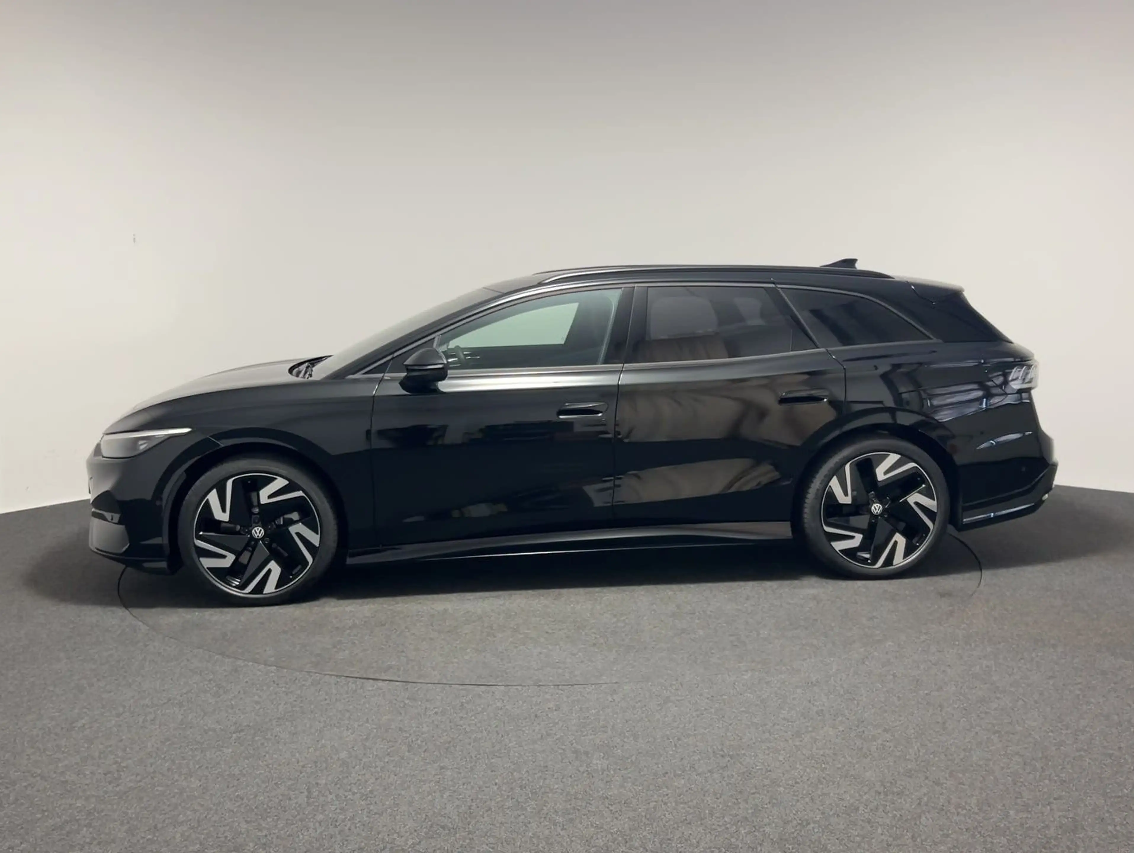 Volkswagen ID.7 Tourer Pro S 86 kWh CarPlay Black Matrix — photo 4