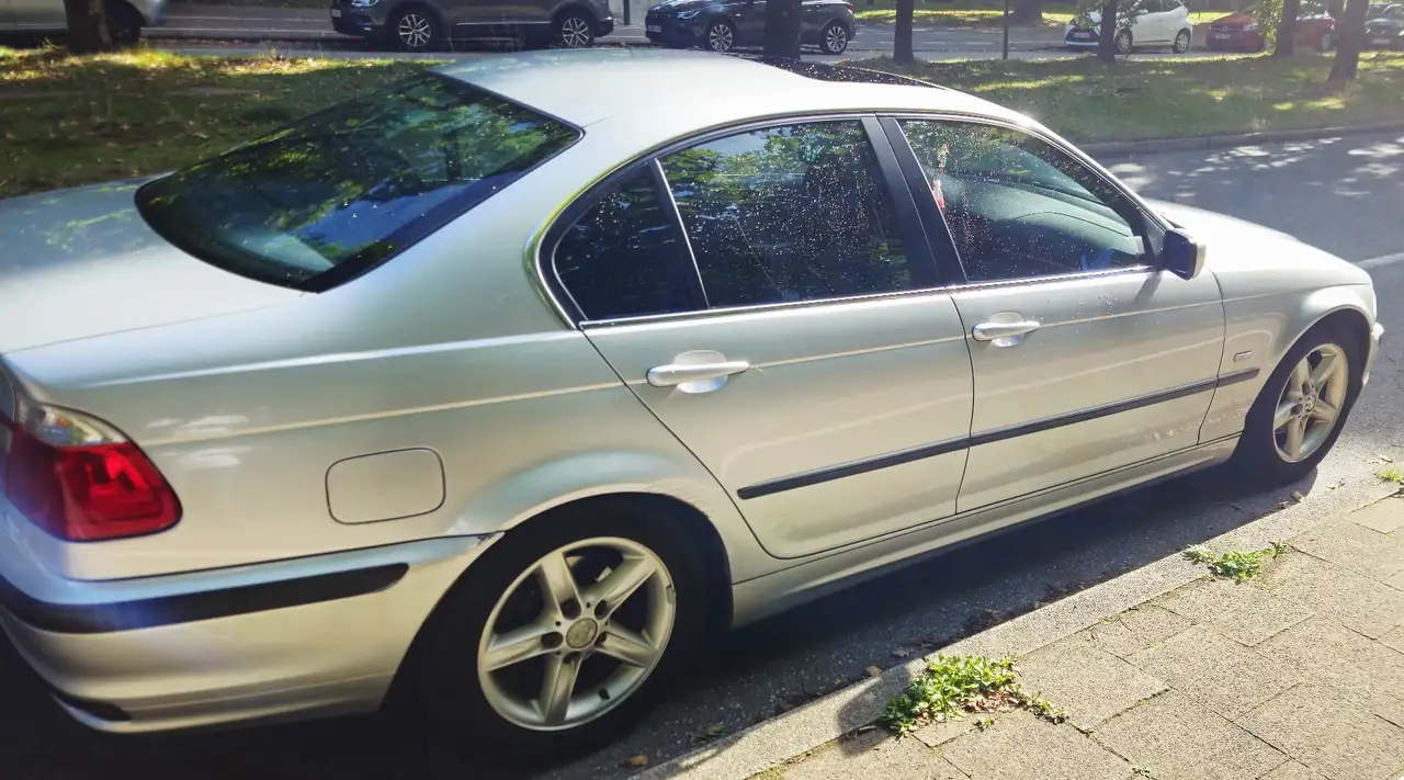 BMW 323iA Pack, foto 3