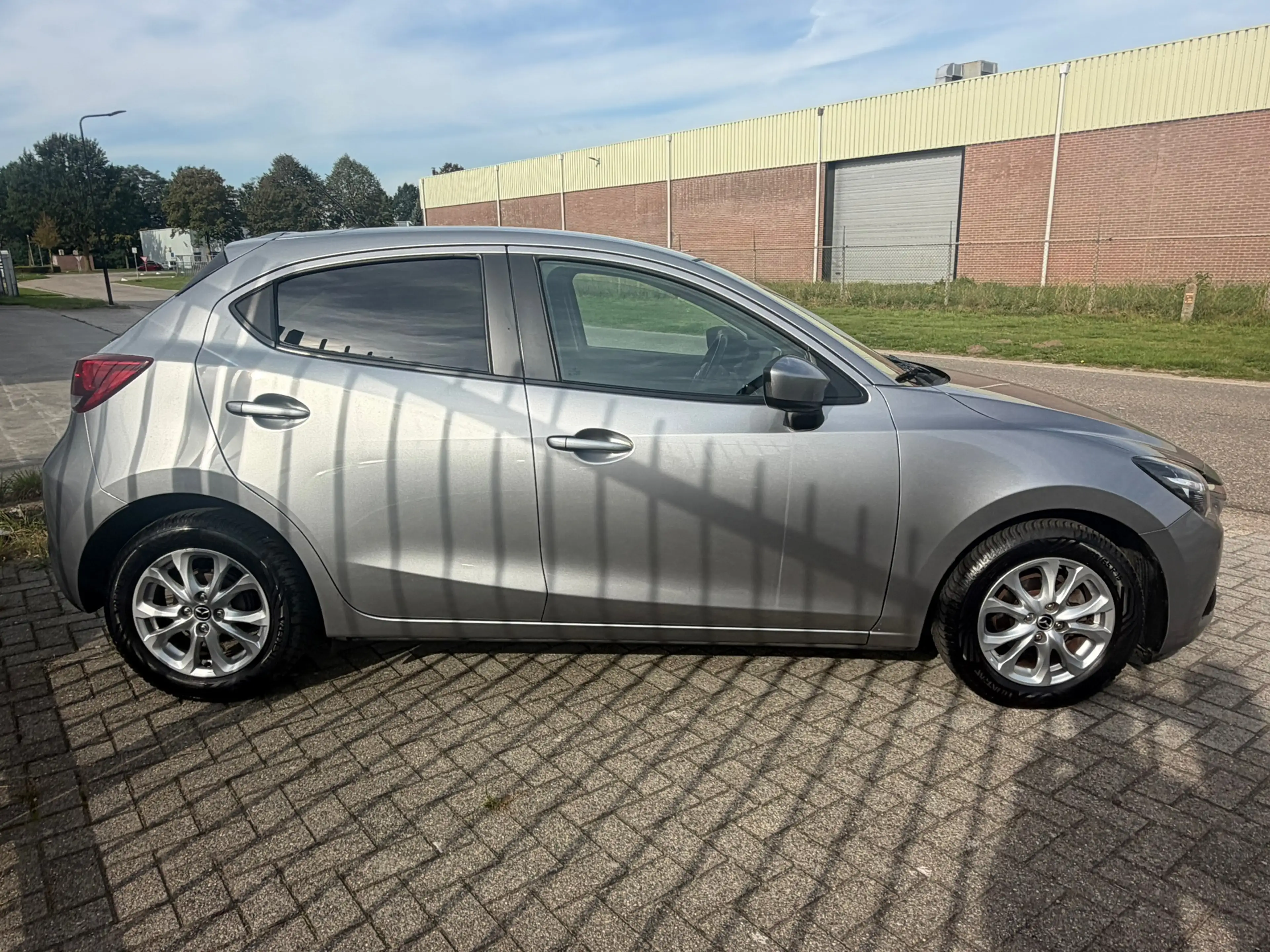 Mazda 2 1.5 Skyactiv-G TS+ 5 deurs 90PK! Navi l Cruise l P — photo 36