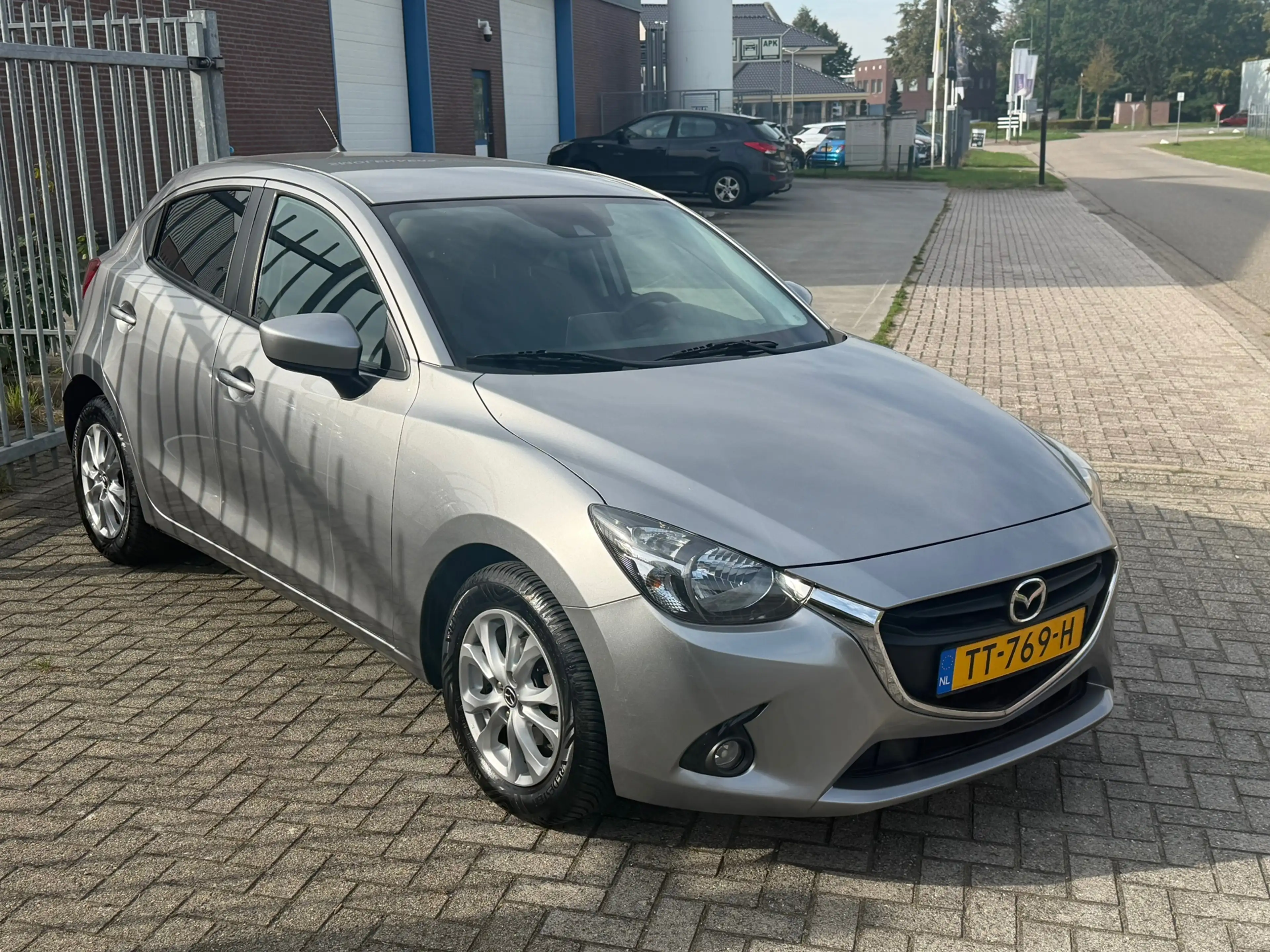 Mazda 2 1.5 Skyactiv-G TS+ 5 deurs 90PK! Navi l Cruise l P — photo 3