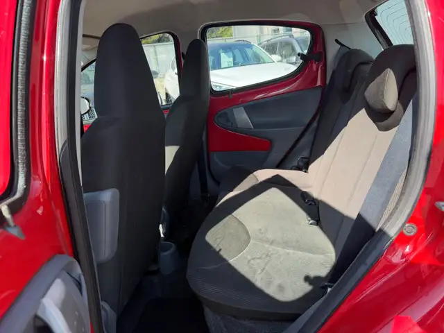 Citroen C1 view 9