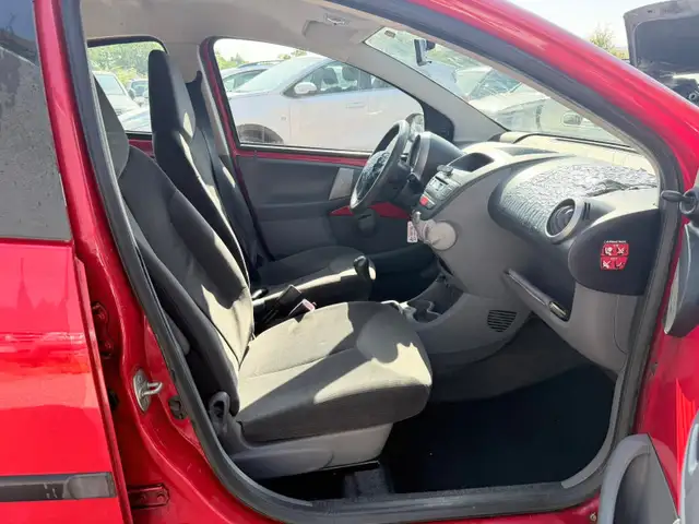 Citroen C1 view 12