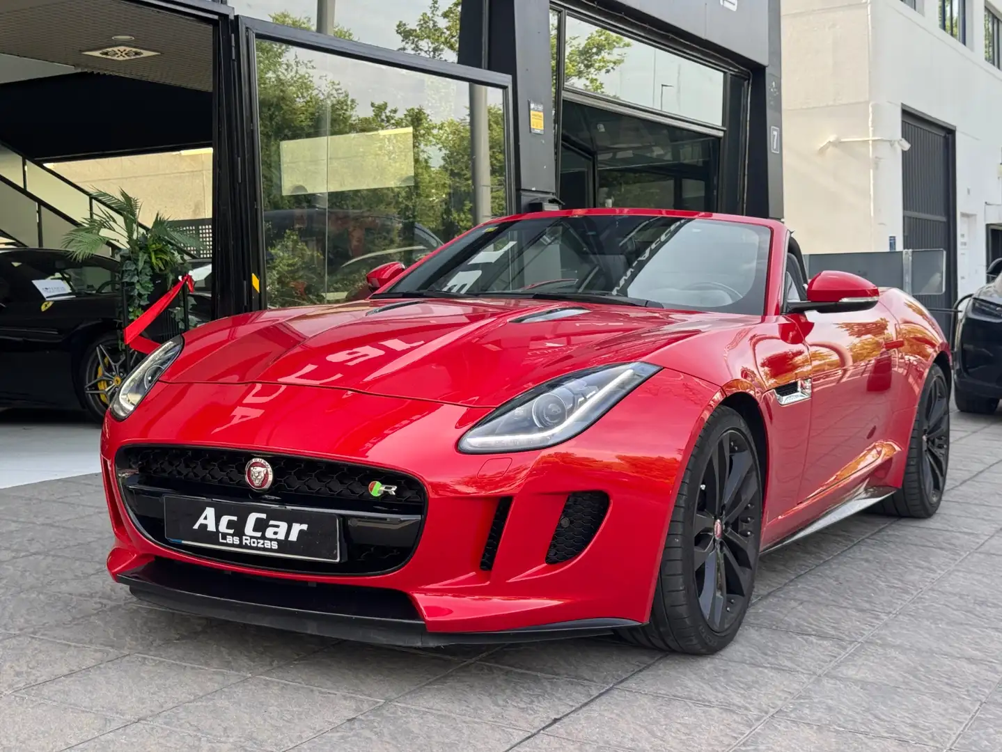 Jaguar F-Type R V8 5.0 S/C Convertible Auto Rojo - 2
