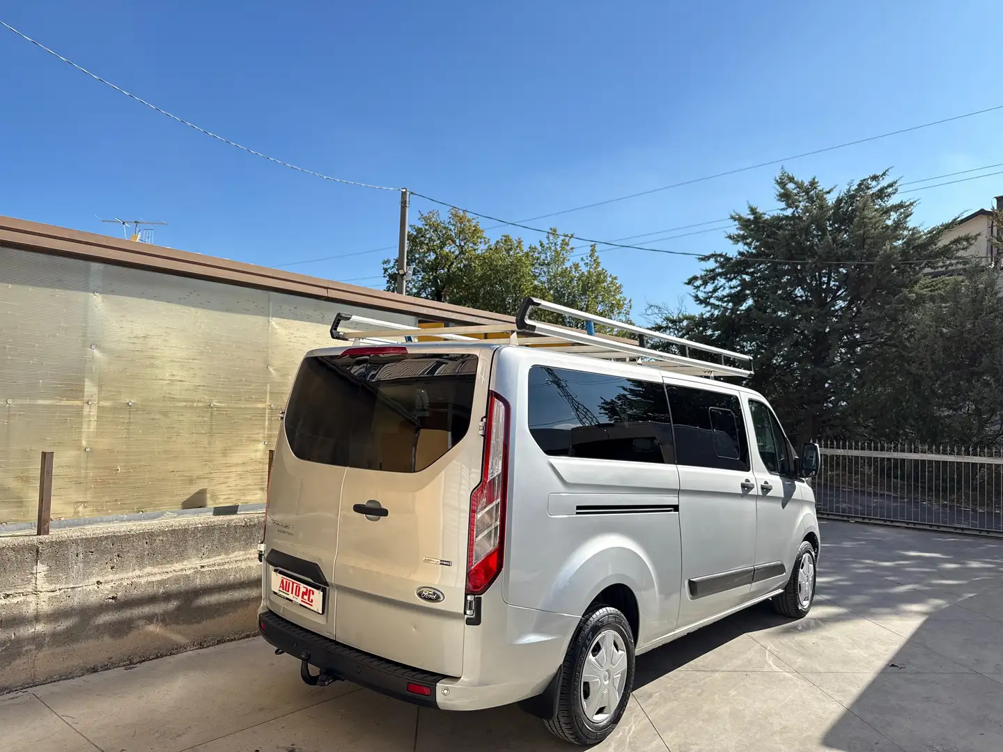 Ford Transit Custom 2.0 TDCI 130cv 9 Posti L2 H1 Argent - 2