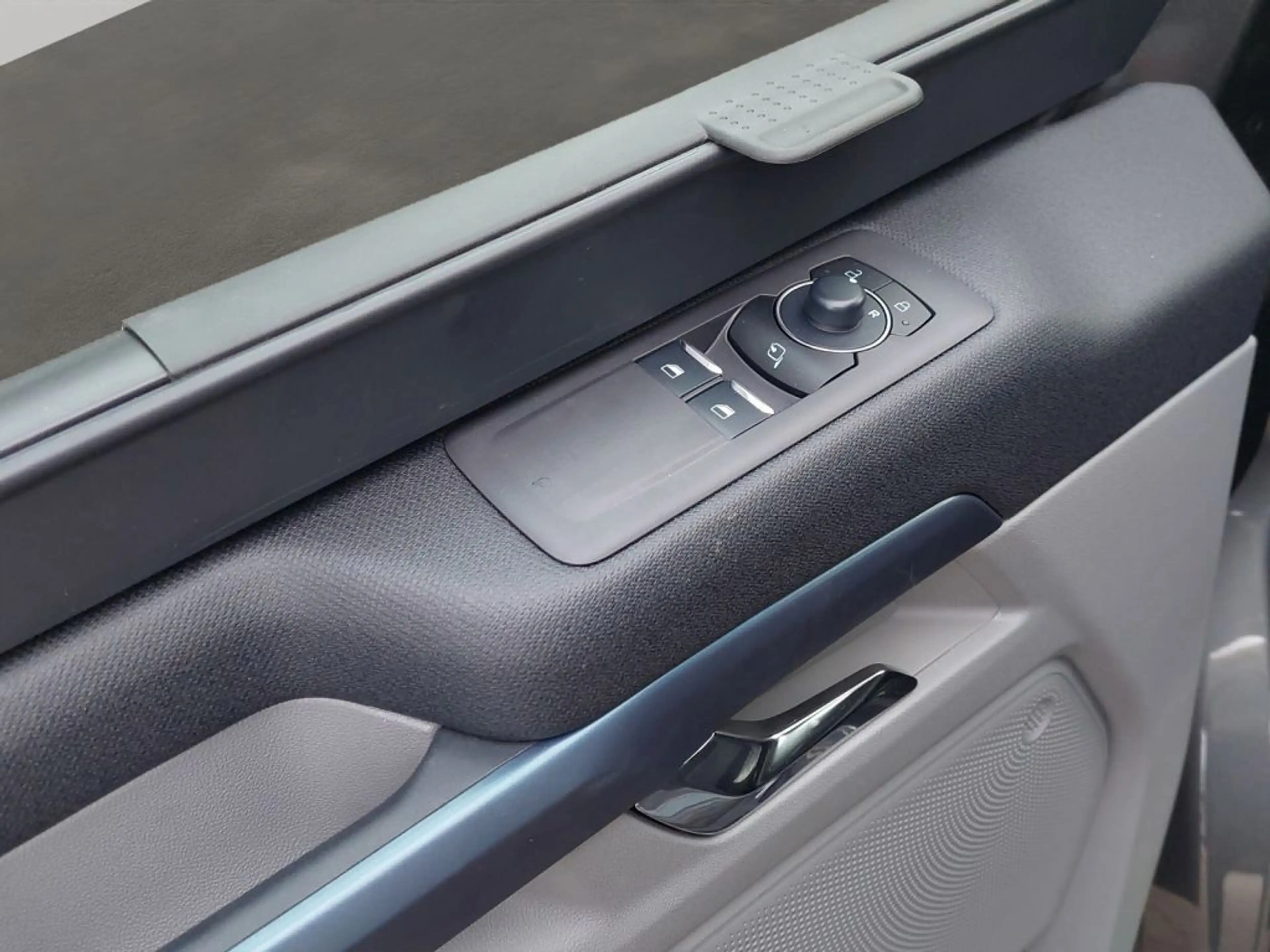 Ford Nugget 320 L2 VA Active — photo 10