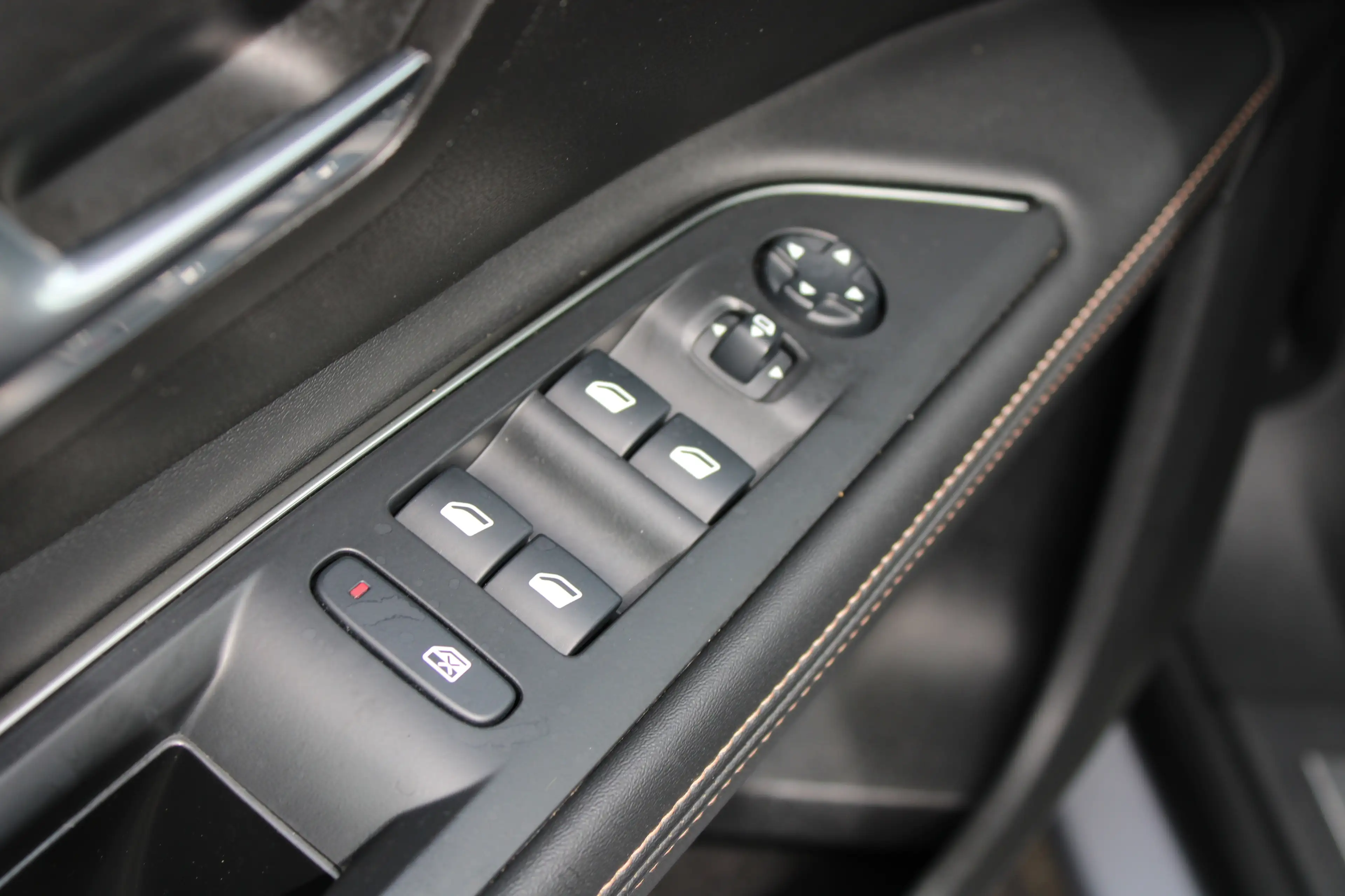 Peugeot 5008 1.6 PureTech 180pk EAT8 GT-Line | Panorama/schuifd — photo 20