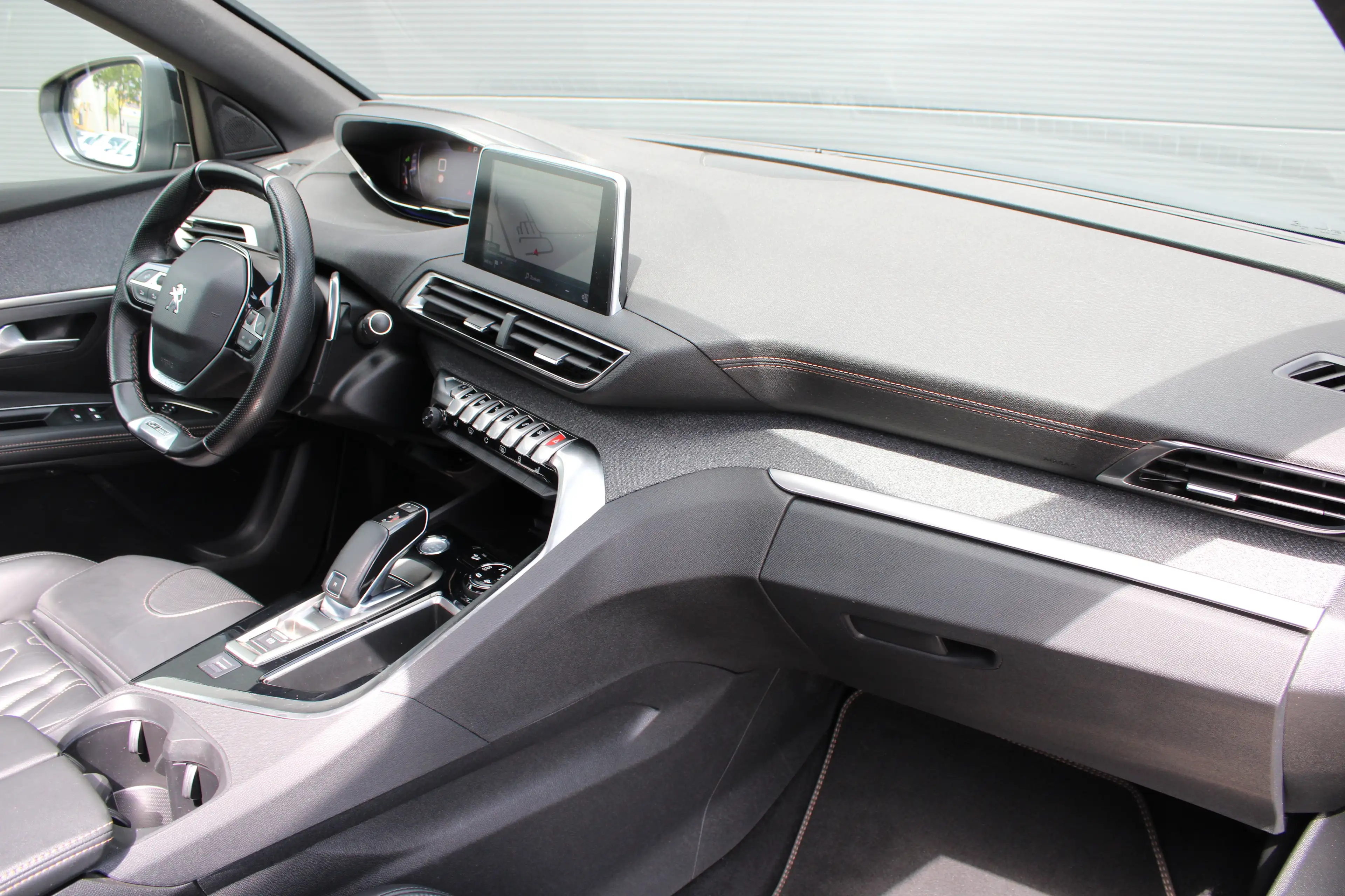 Peugeot 5008 1.6 PureTech 180pk EAT8 GT-Line | Panorama/schuifd — photo 3