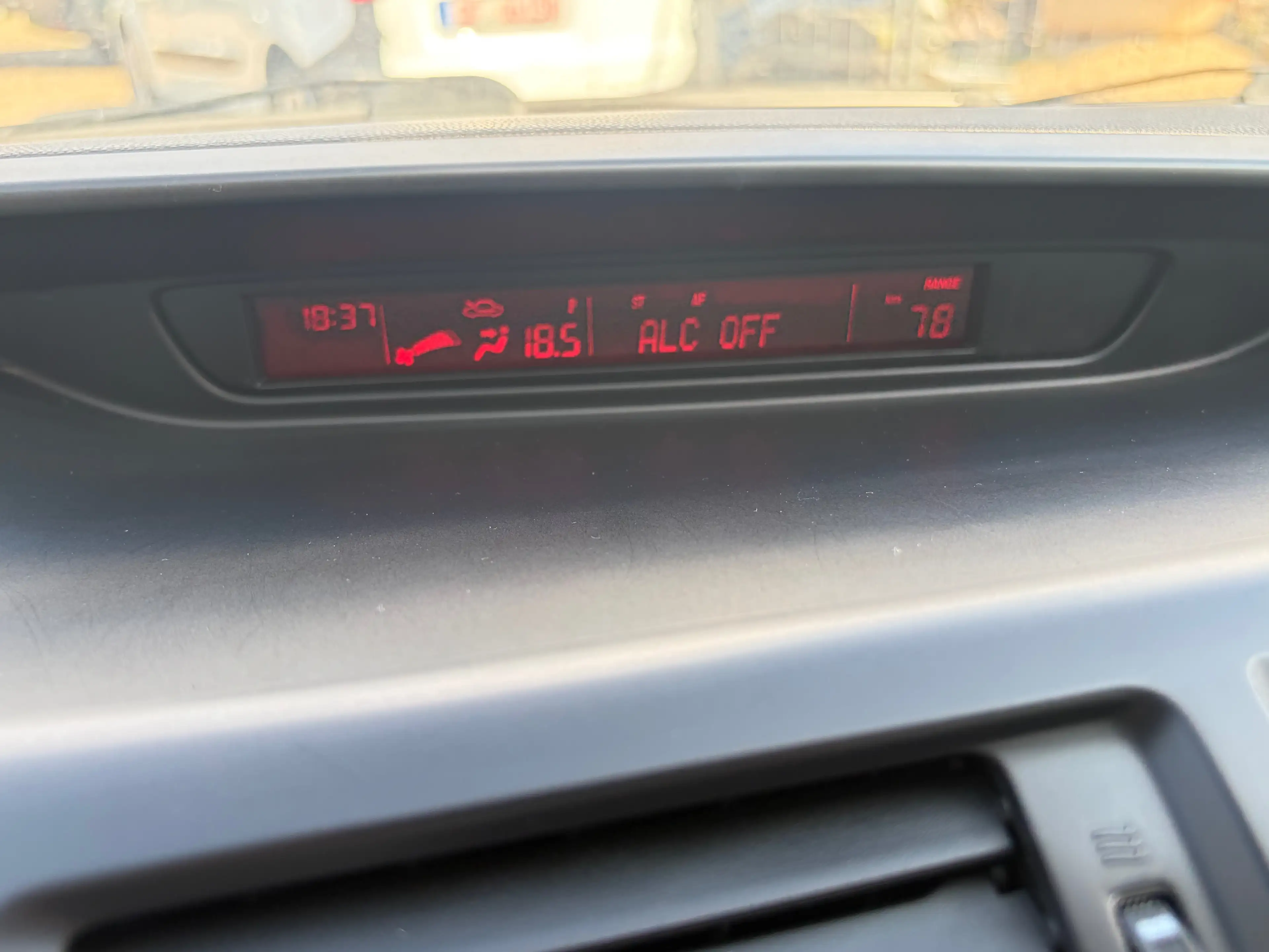 Mazda 5 7.Sitze*HU/AU Neu*SHZ*Temp.*USB*AUX*PDC — photo 14
