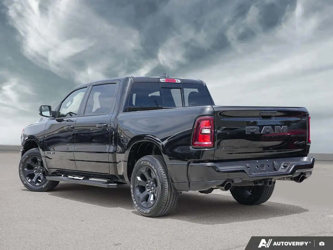 RAM 1500 снимка RAM 1500
