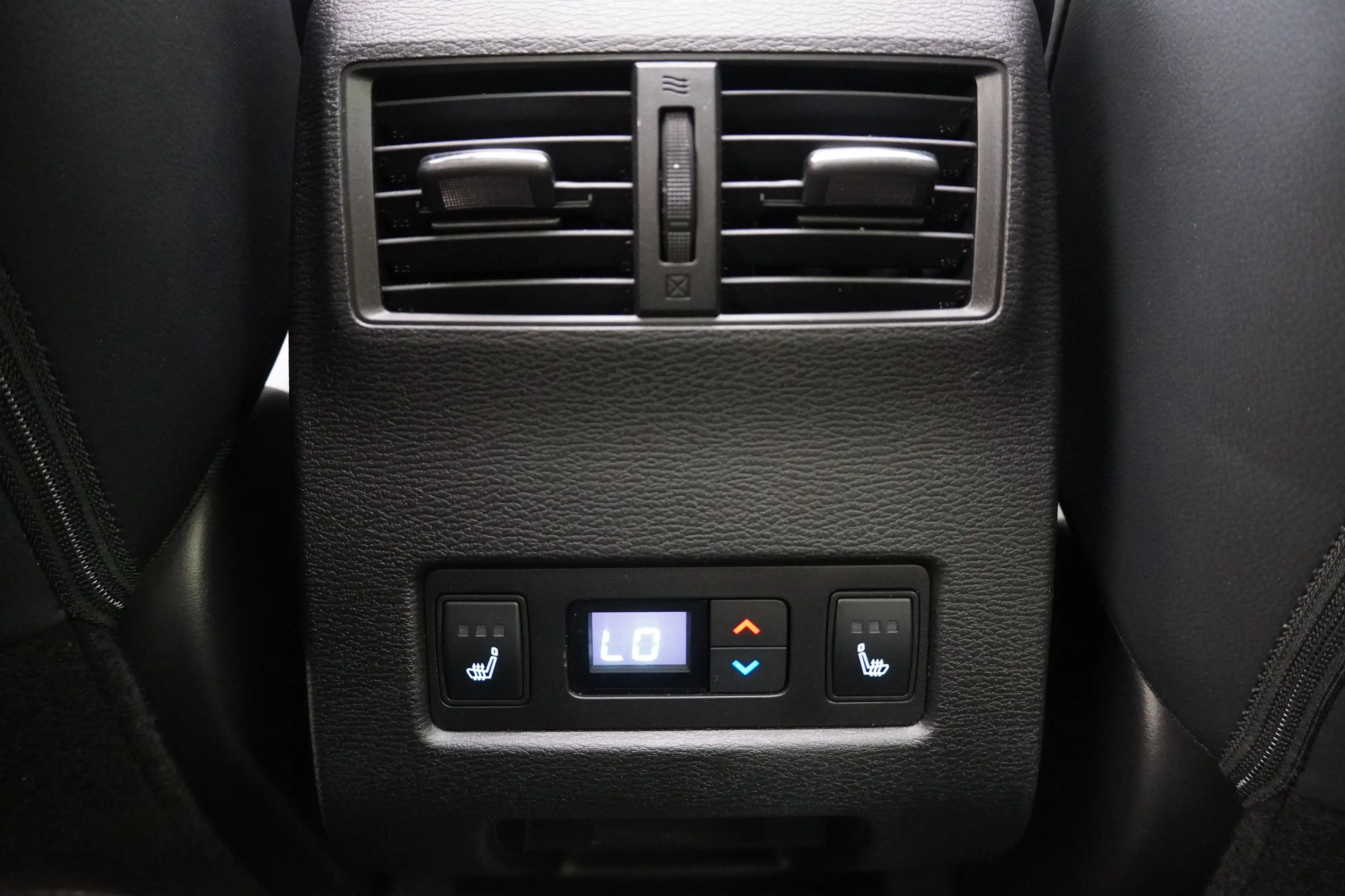 Mitsubishi Outlander PHEV (10.09.2024-) Outlander 2,4 PHEV S-A WC Diamo — photo 21