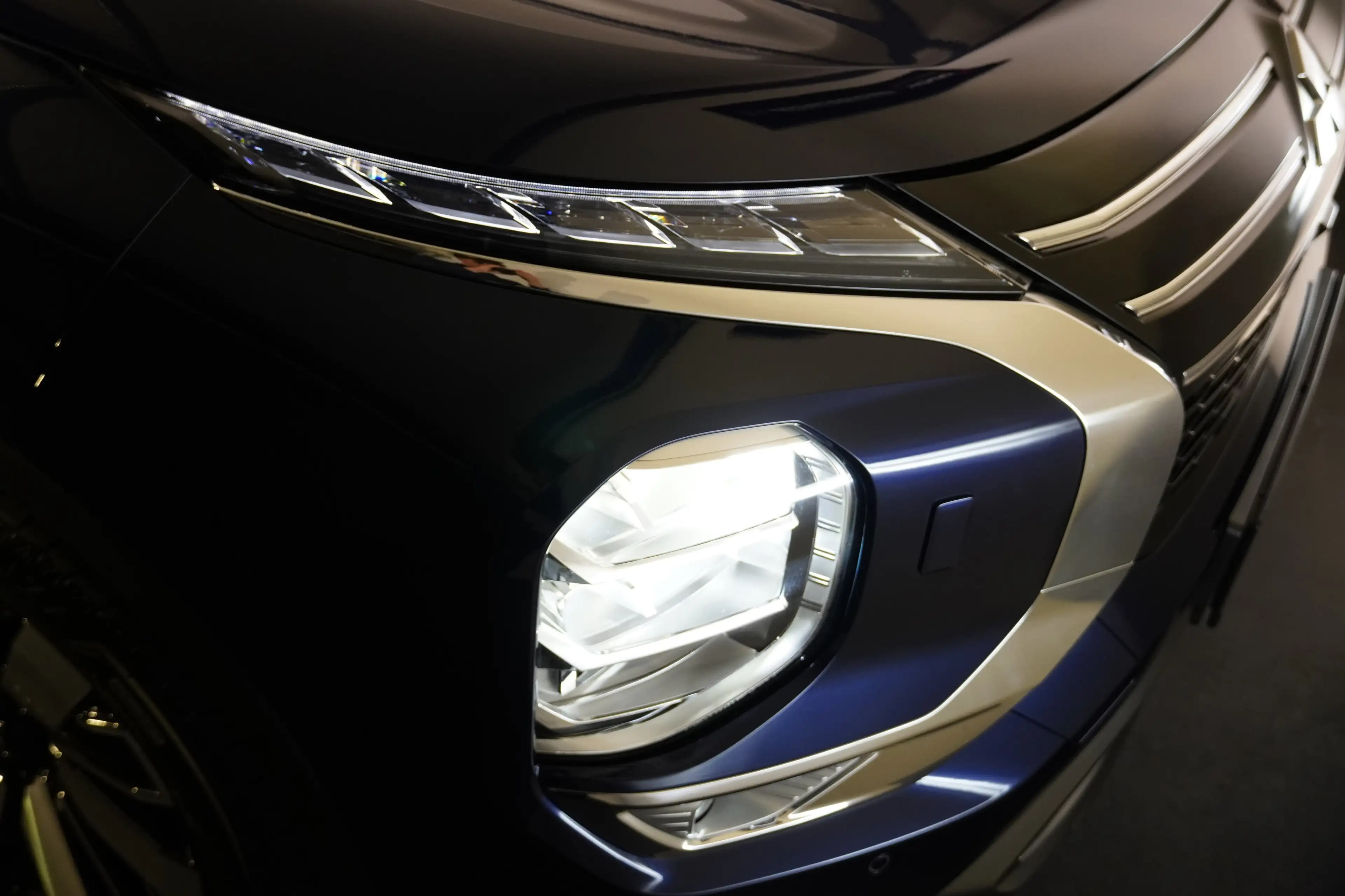 Mitsubishi Outlander PHEV (10.09.2024-) Outlander 2,4 PHEV S-A WC Diamo — photo 26
