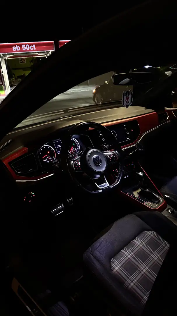 Volkswagen Polo GTI 2,0 TSI DSG - 2