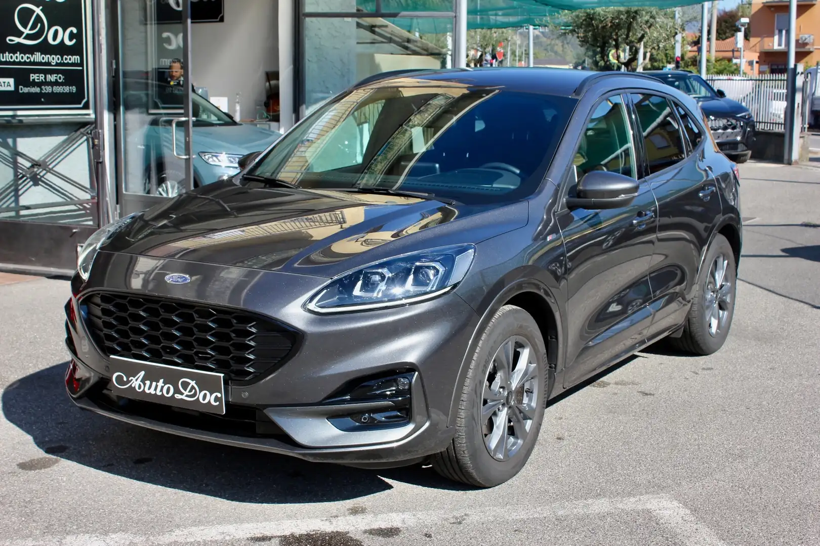 Ford Kuga Kuga 1.5 EcoBlue 120 CV 2WD ST-Line X Gris - 1