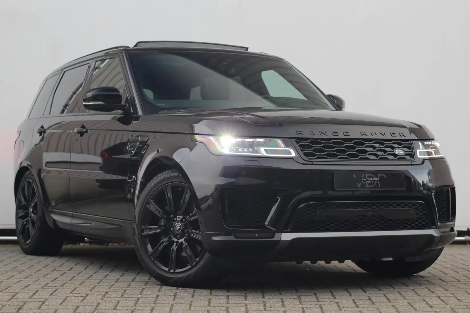 Land Rover Range Rover Sport 2.0 P400e HSE|Pano|Head-up|360|ACC|Matrix Zwart - 1